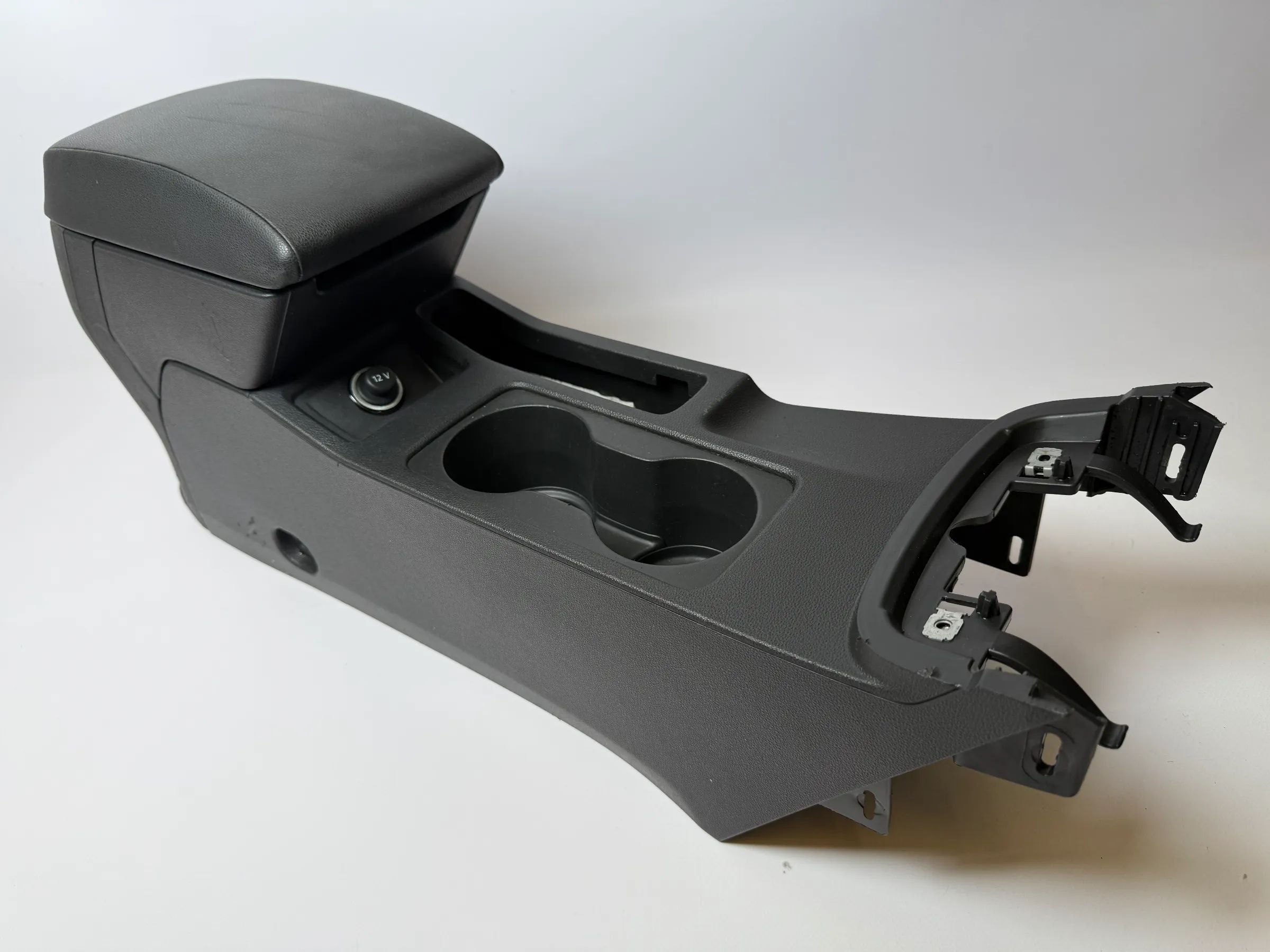 Oryginalna konsola środkowa schowek Seat Leon III 3 (5F) 5F0 863 243 / 241