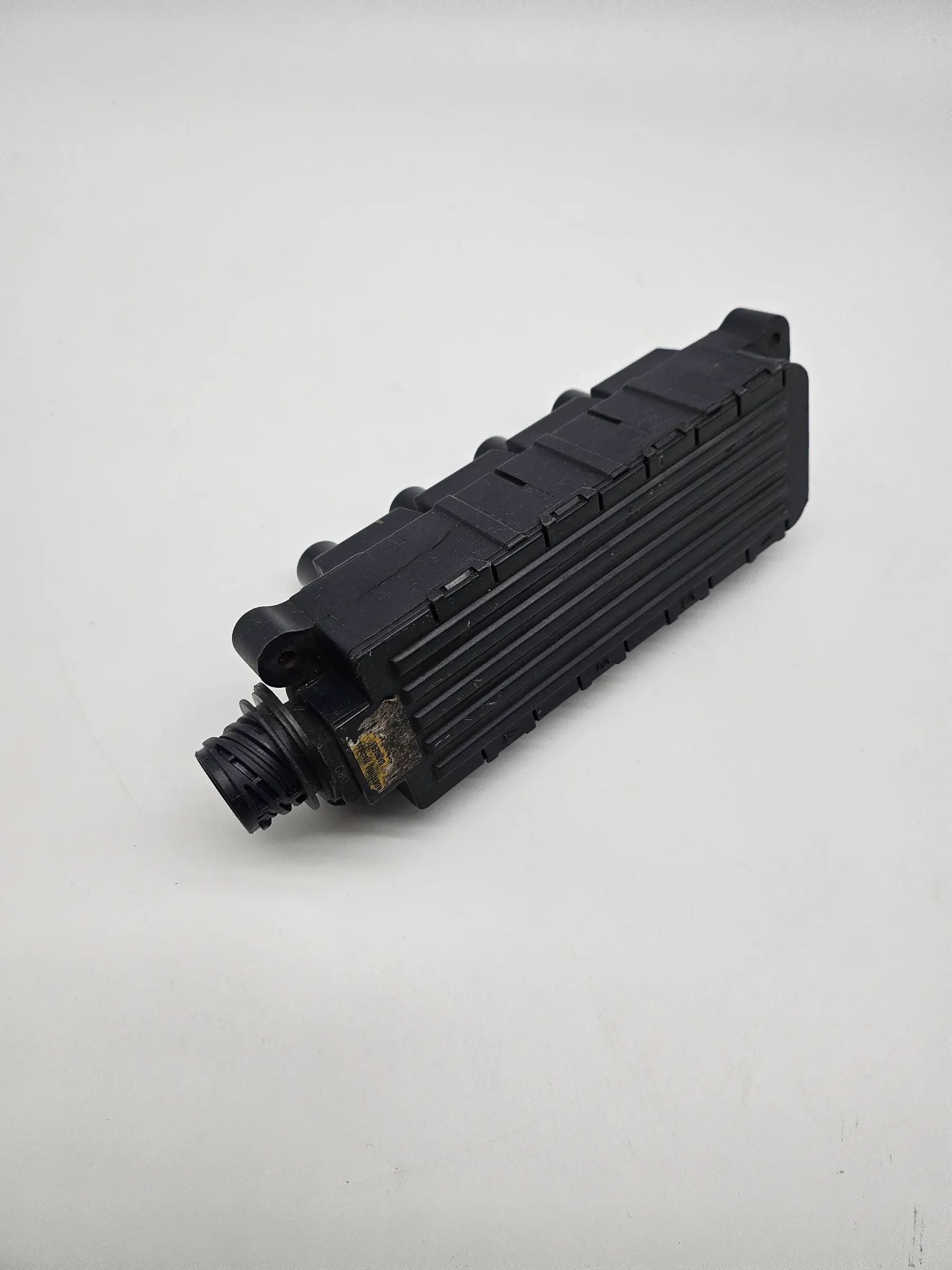อะไหล่แท้ BMW 3er E36 1.6 75kw คอมแพ็ค ขดลวดจุดระเบิด Bosch 0221503005 12.13-1247281