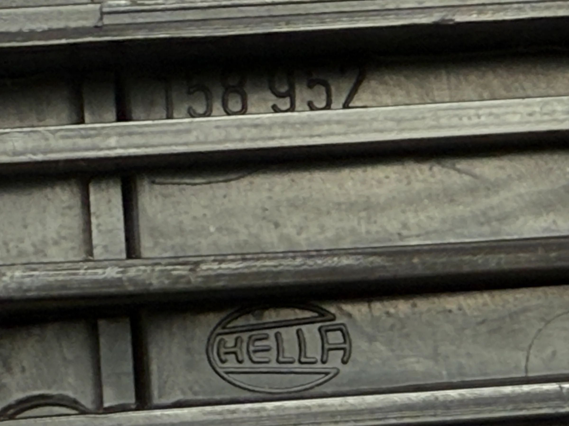 Original Ford Focus C-MAX lamp holder rear light L/R 3M51-13N411-AA / 158 952 