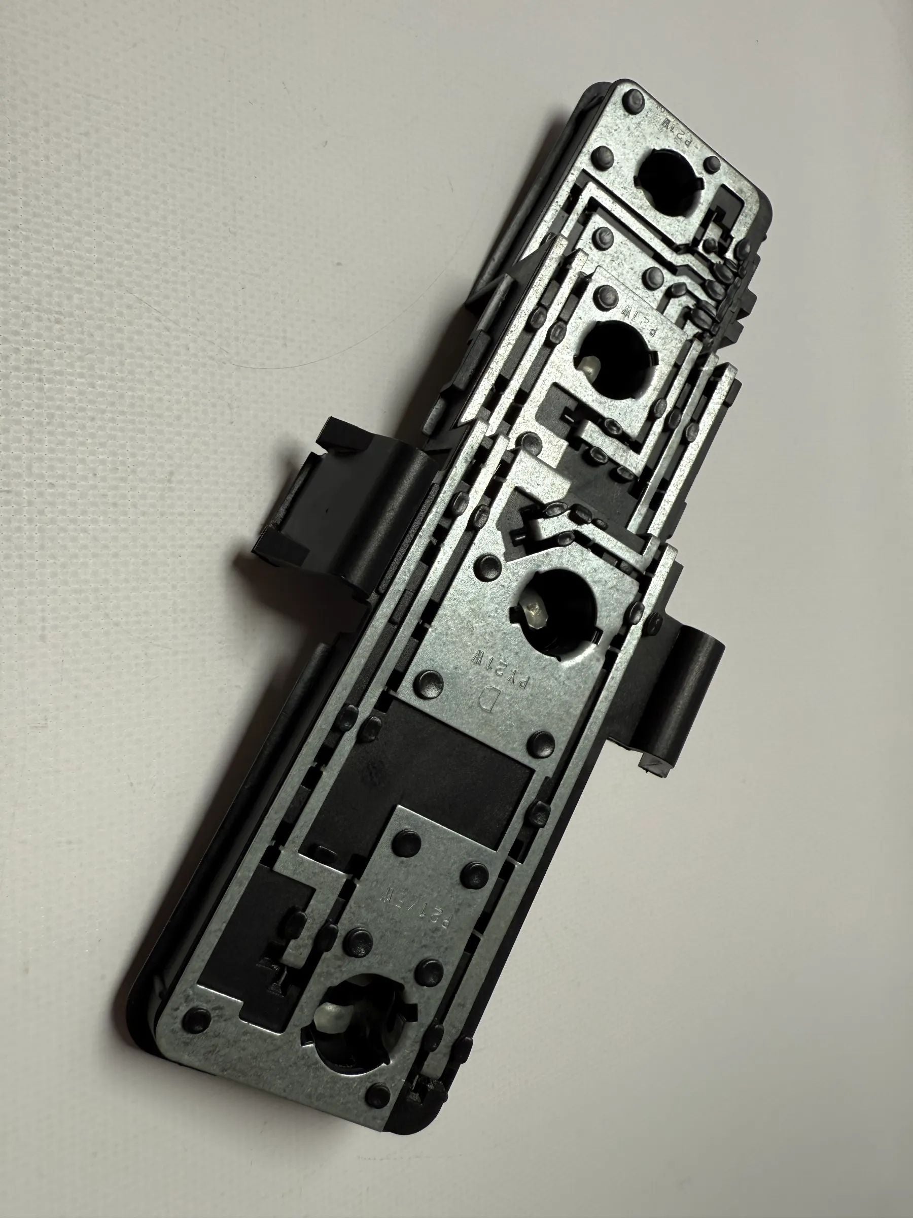 Original CITROEN XSARA PICASSO N68 lamp holder rear light L/R 89300260/89300231 