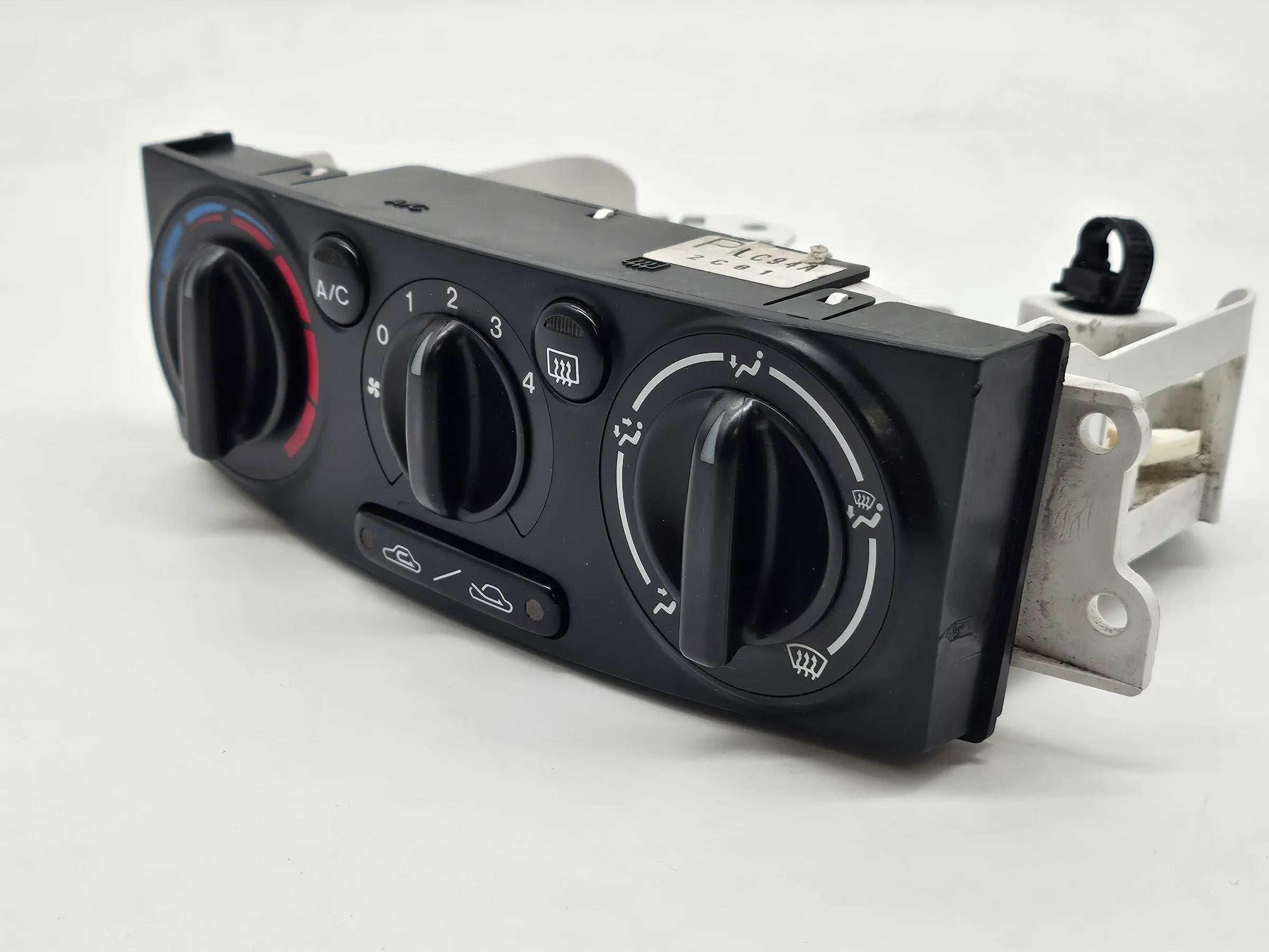 Original Mazda MPV II Klimabedienteil Klima A/C Bedienteil PLC94A2C01