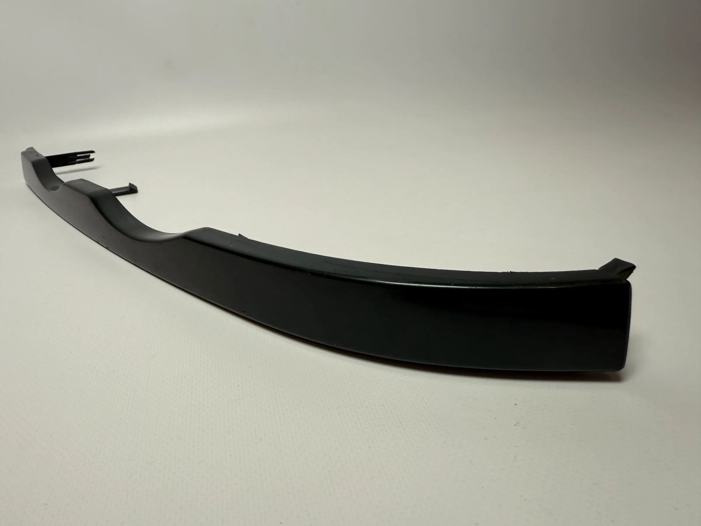 Oryginalna listwa ozdobna BMW 3er E46 osłona reflektora lewa zielona 51.13-8208481