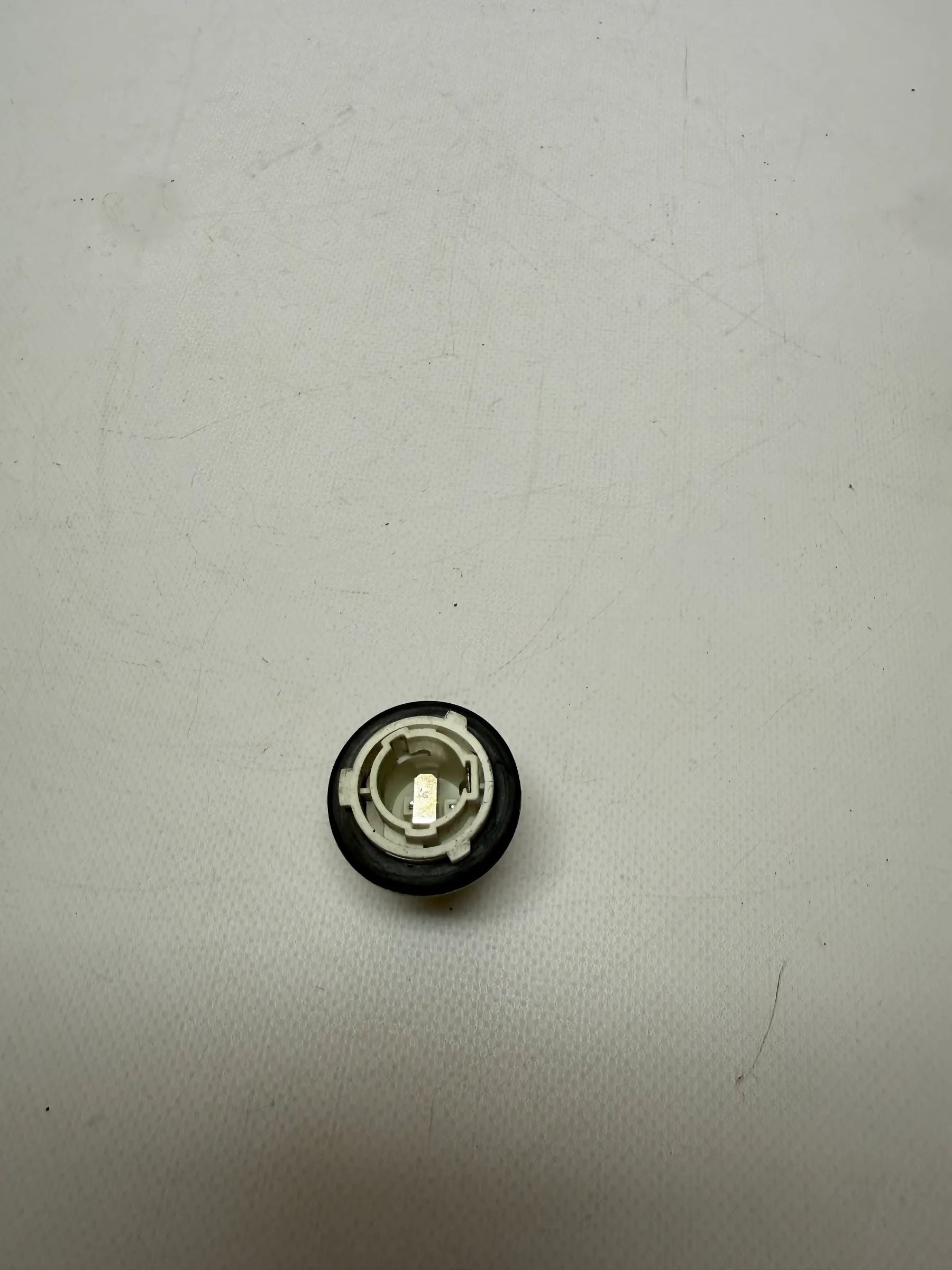 Original Nissan Micra III 3 (K12) Lampenträger Rechts Vorne 18A403B