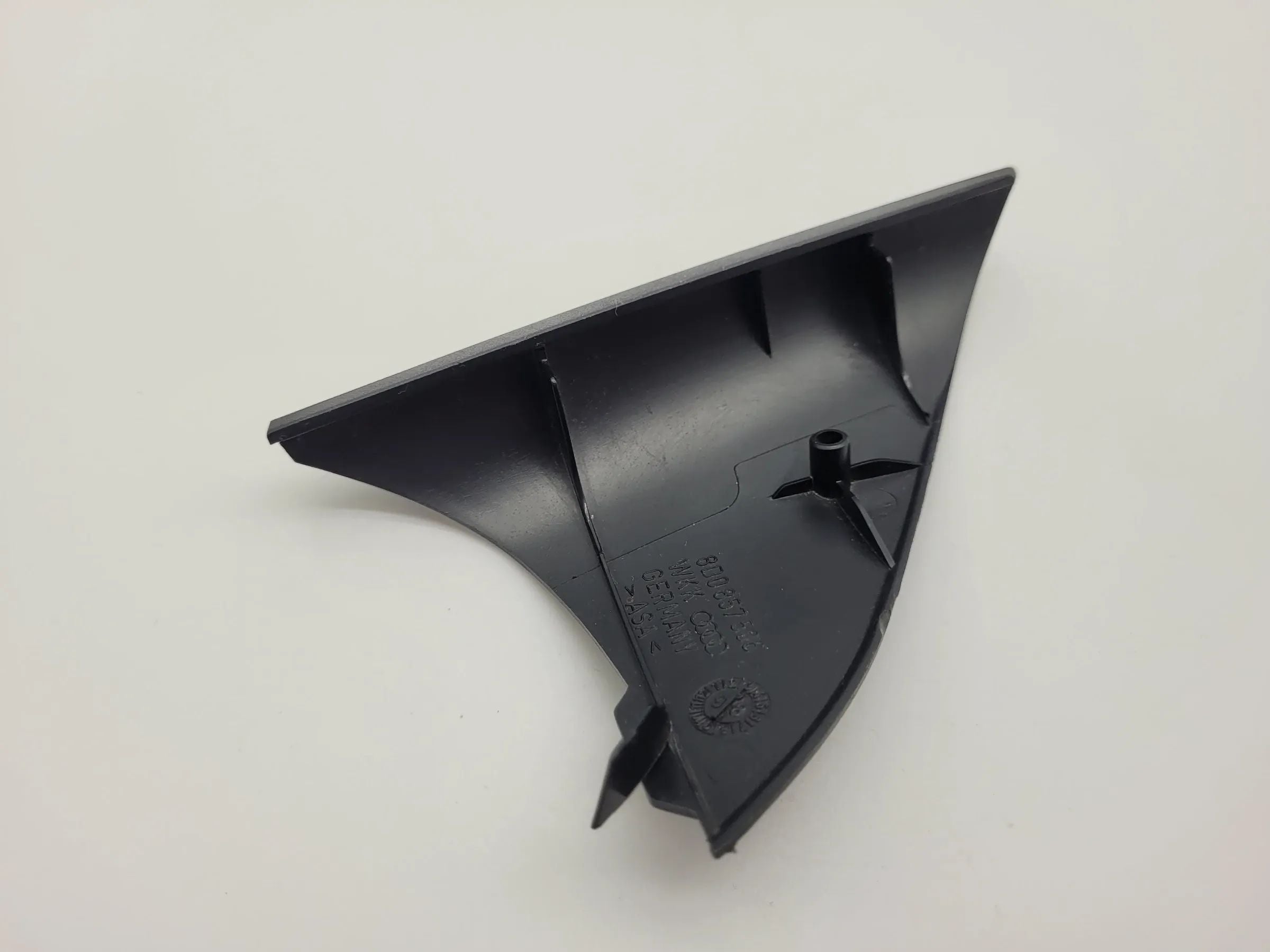 Original Audi A4 (8D) Abdeckung Spiegeldreieck 8D0857506