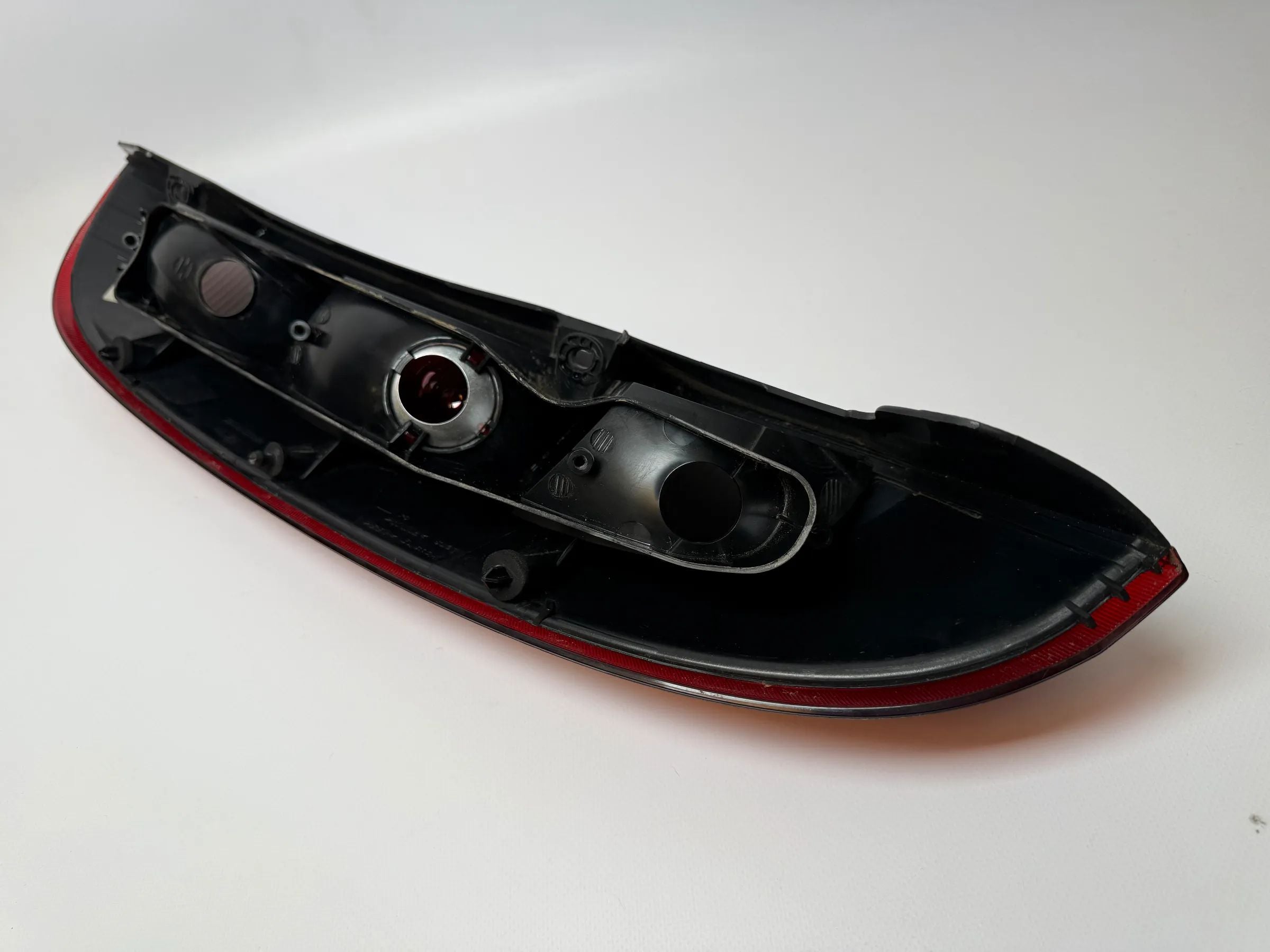 Original Opel Corsa C X01 rear light left Valeo 09114336 89302171 