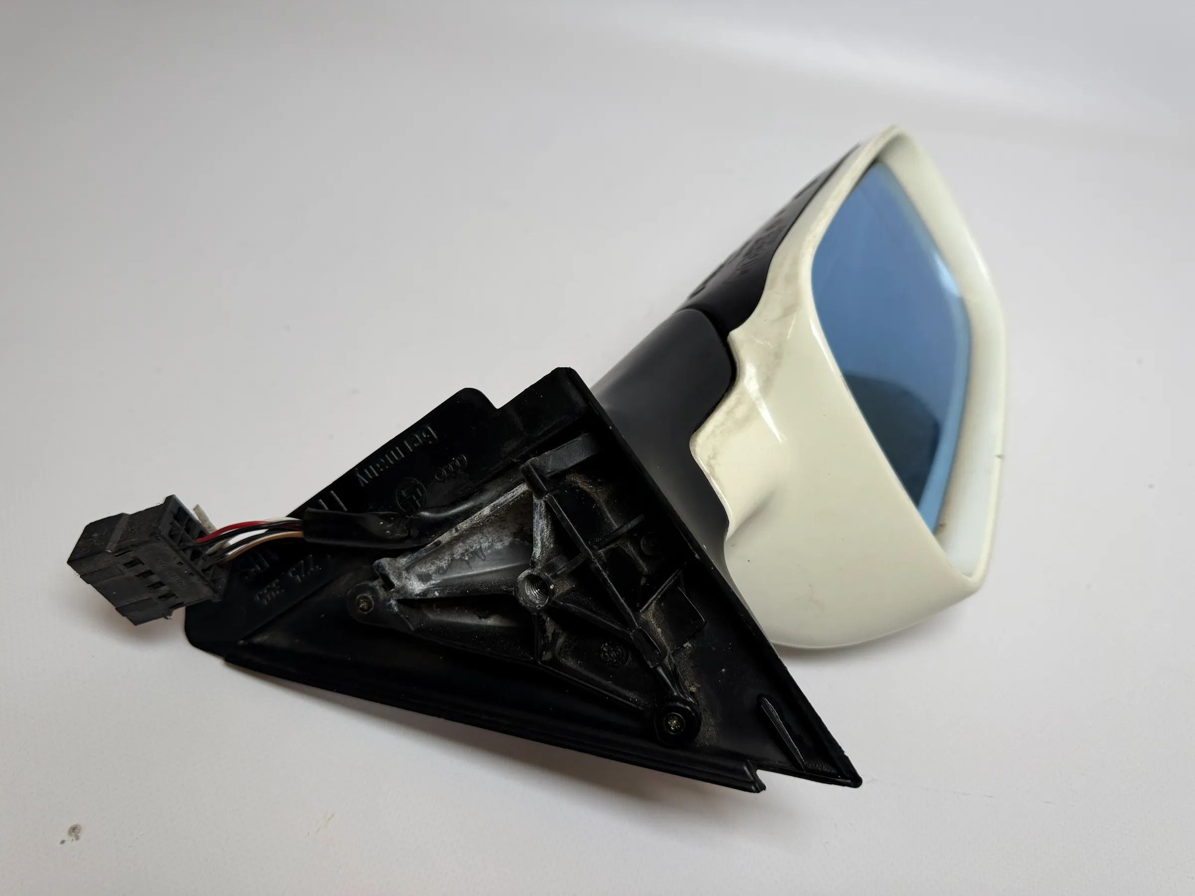 Original Audi A3 / A4 (8L1/8D2) Außenspiegel Elektrisch Links Weiss RSO225395