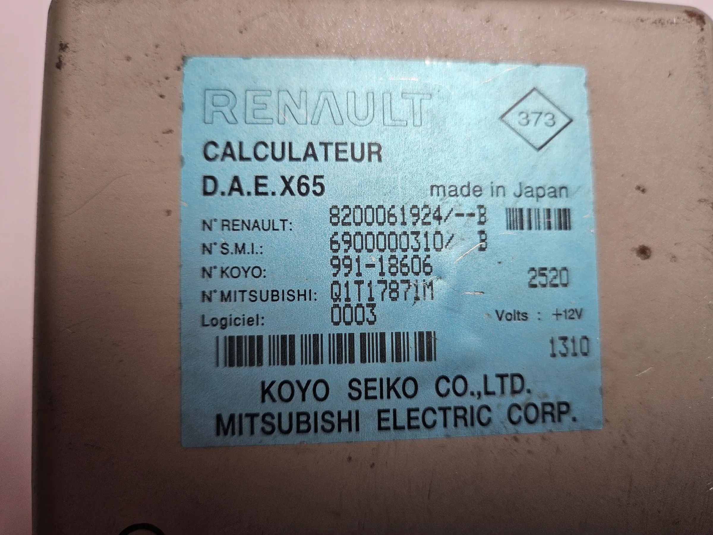 Unité de commande (direction assistée électrique) 8200061924 6900000310 991-18606 Q1T17871M