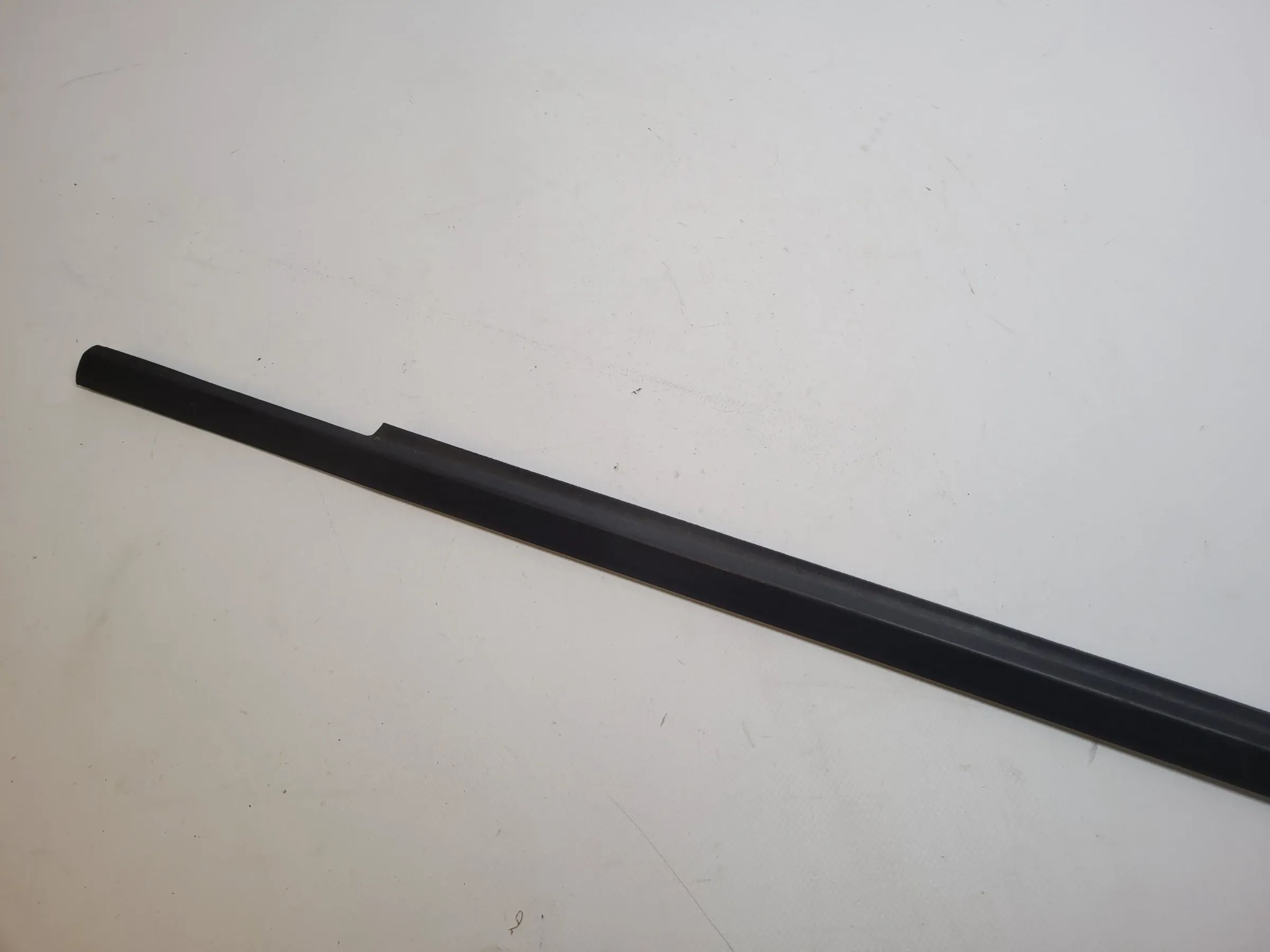 Fiat Punto Grande 199 Fensterschachtleiste Dichtung Vorne Links Original