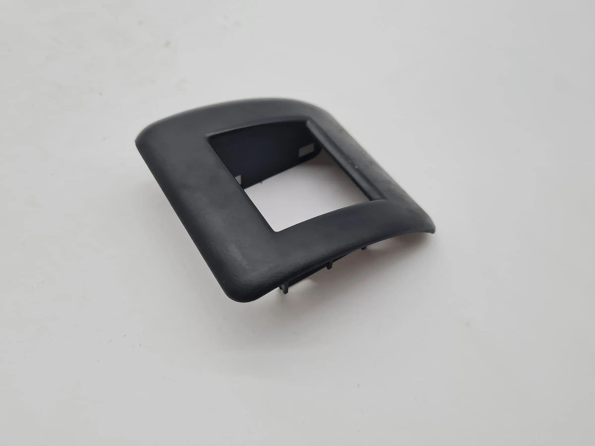 BMW 5er Touring E39 Verkleidung Abdeckung 52.20-8189425 Original