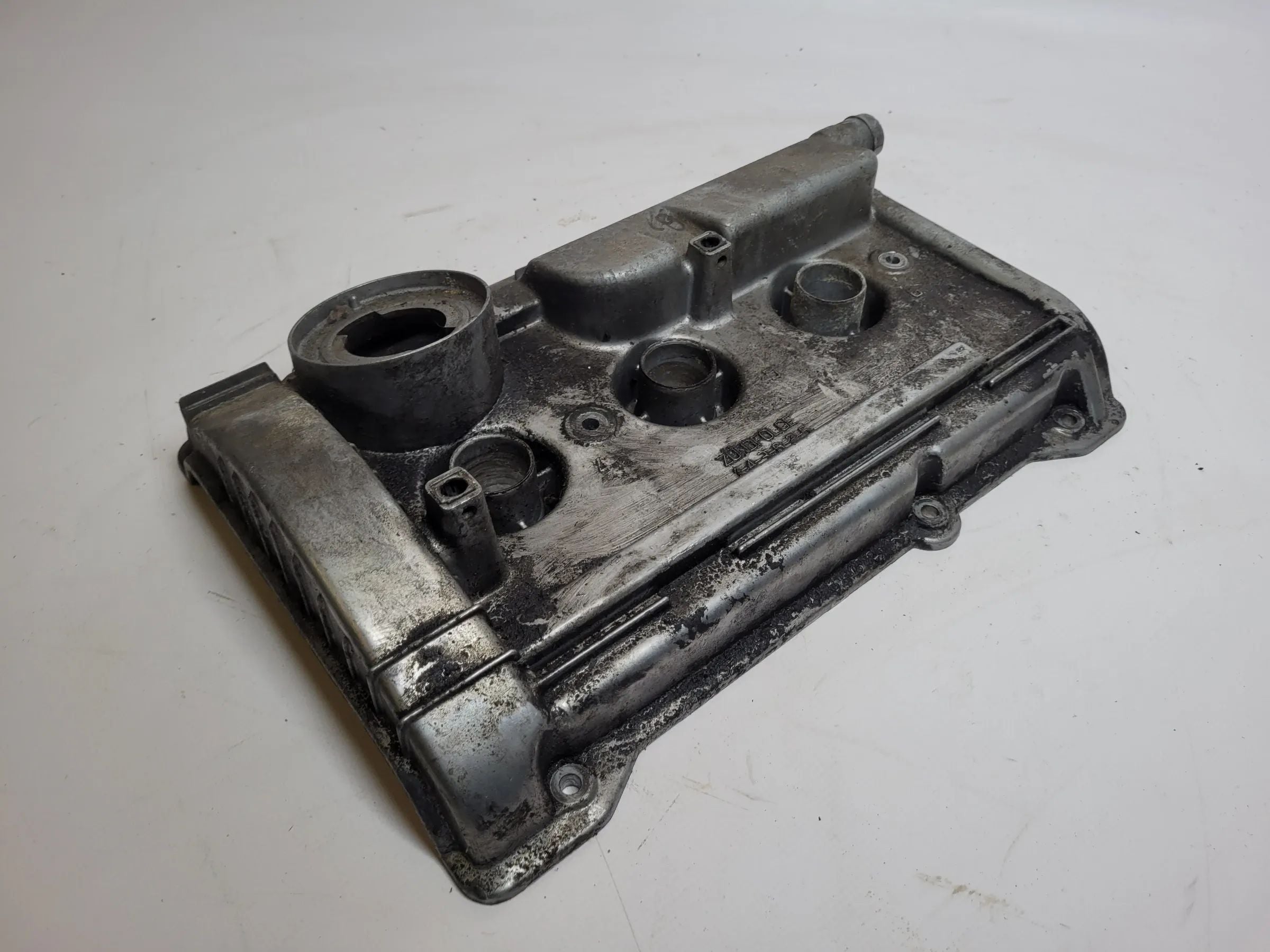 Audi A4/A6 4B/8D 2.4, 121KW Zylinderkopfhaube / Ventildeckel 078103471L Original
