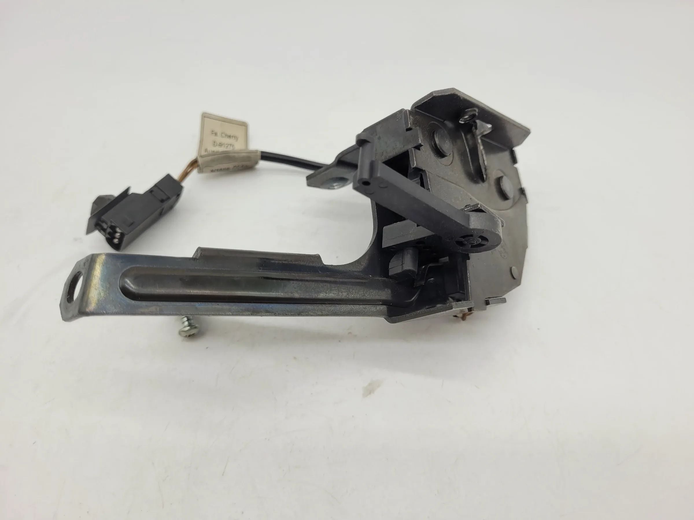 BMW 5er Touring E39 Schlossfalle Heckscheibenschloss 51.24-8238469 (Original)