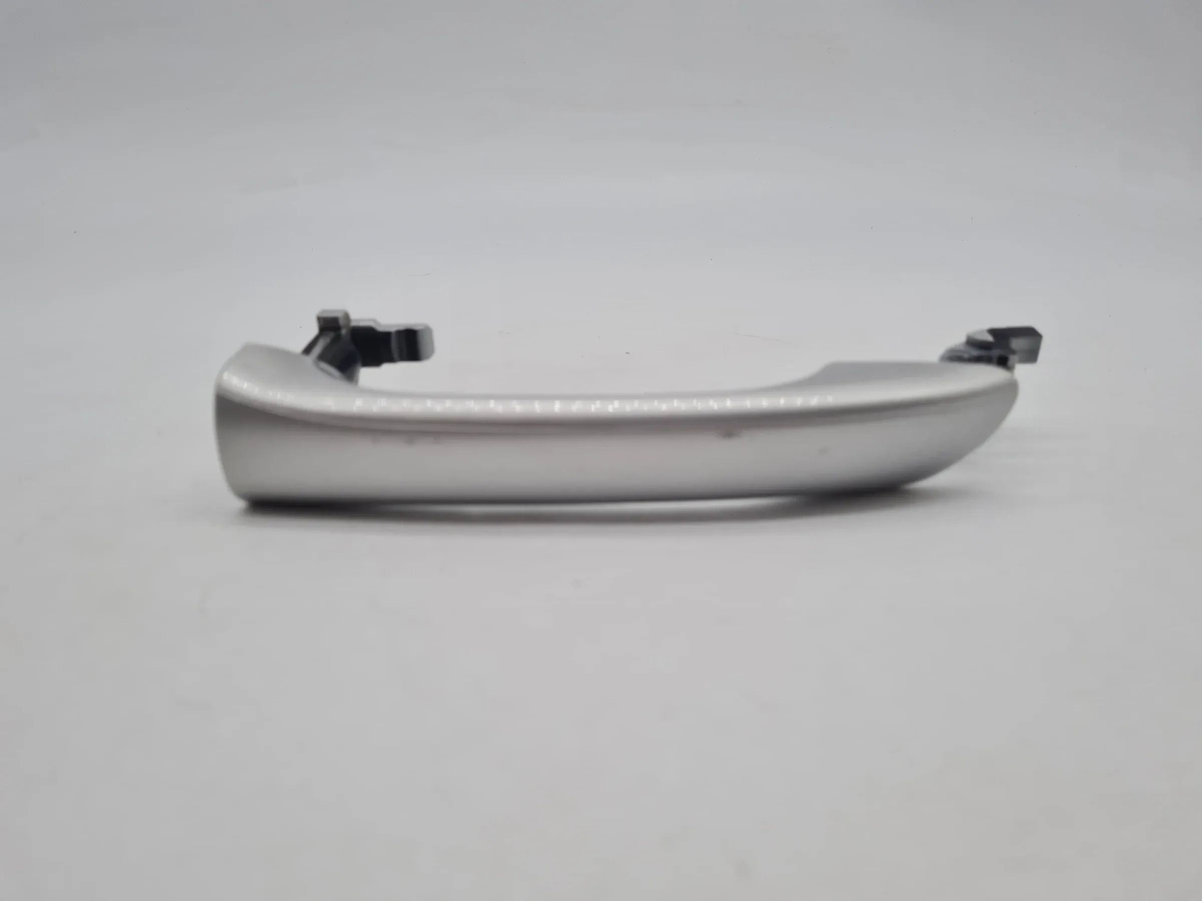 Original Mercedes-Benz C-Klasse (CL203) Türgriff Silber Links A2037600134