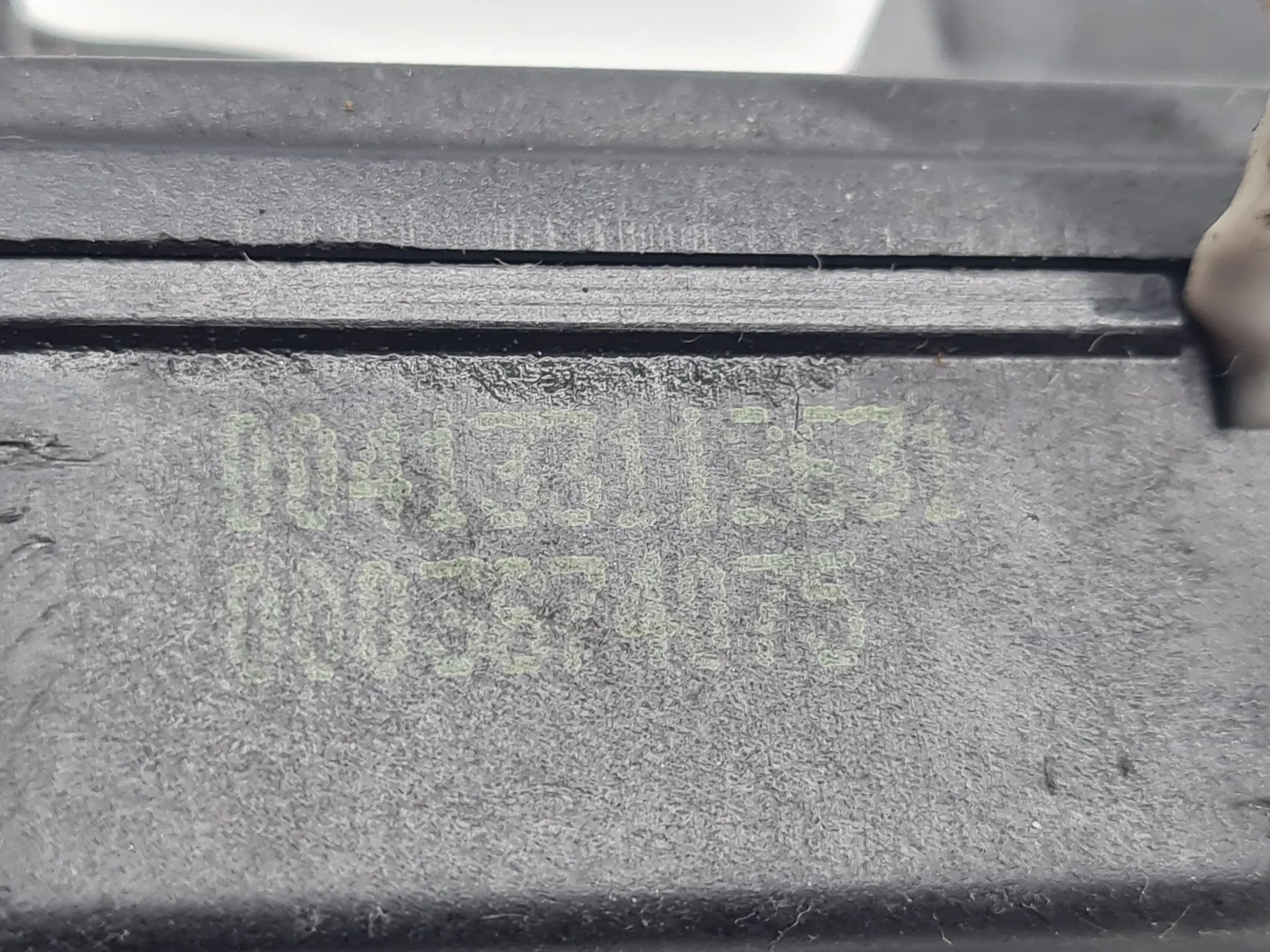 Original Mercedes-Benz C-Klasse (CL203) Türschloss/Verriegelung L. A2037200535