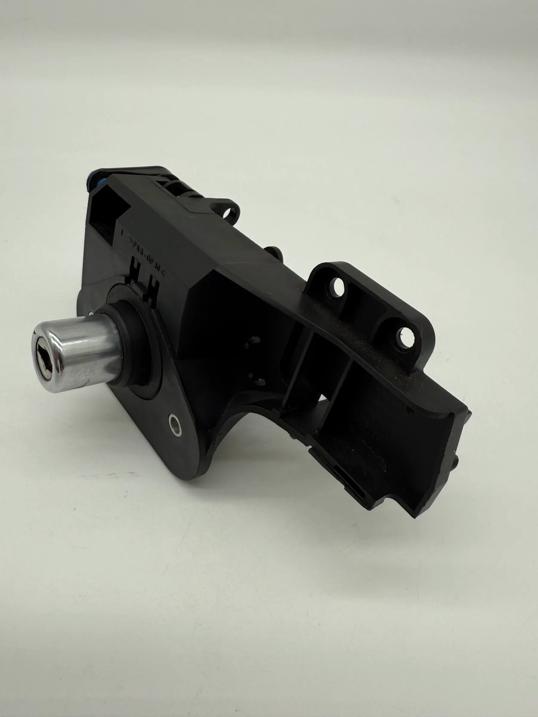 Serrure de hayon moteur de réglage 90534783 / 24460839 Opel Meriva A 03
