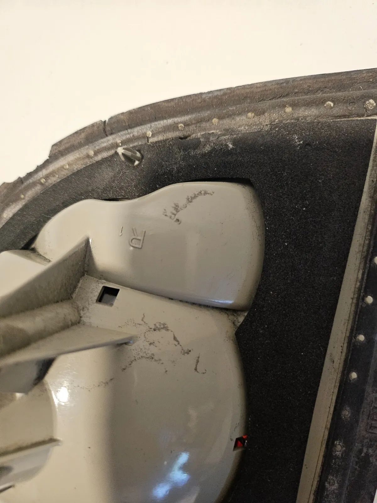 original Ford Escort farolim traseiro direito interno 93AG15K258