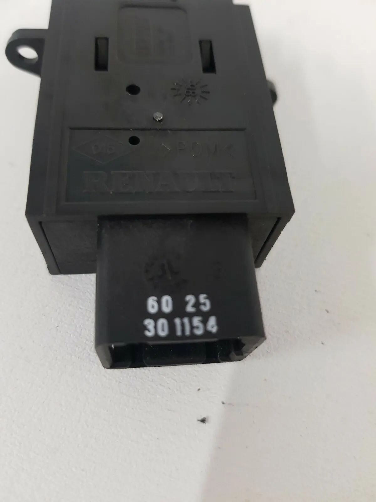 original Schalter Heckscheibenheizung   Renault Espace JE Bj 1999 6025301154