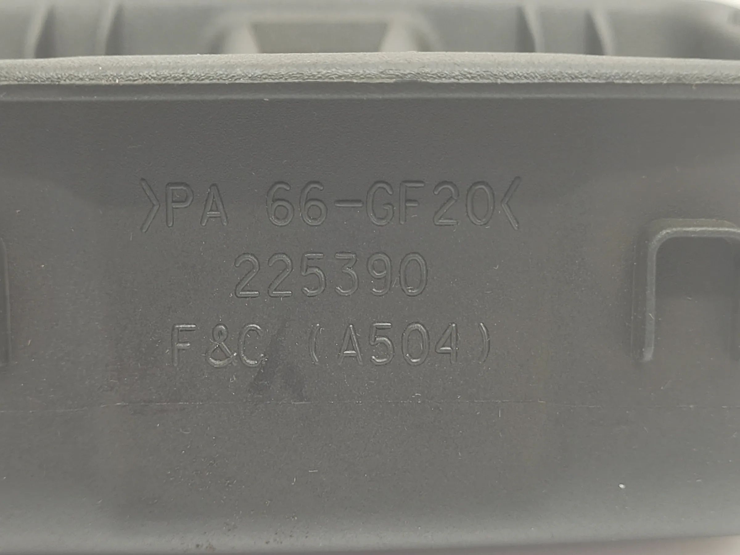 Original Fiat Punto (188) Aschenbechereinsatz 225390 / A504