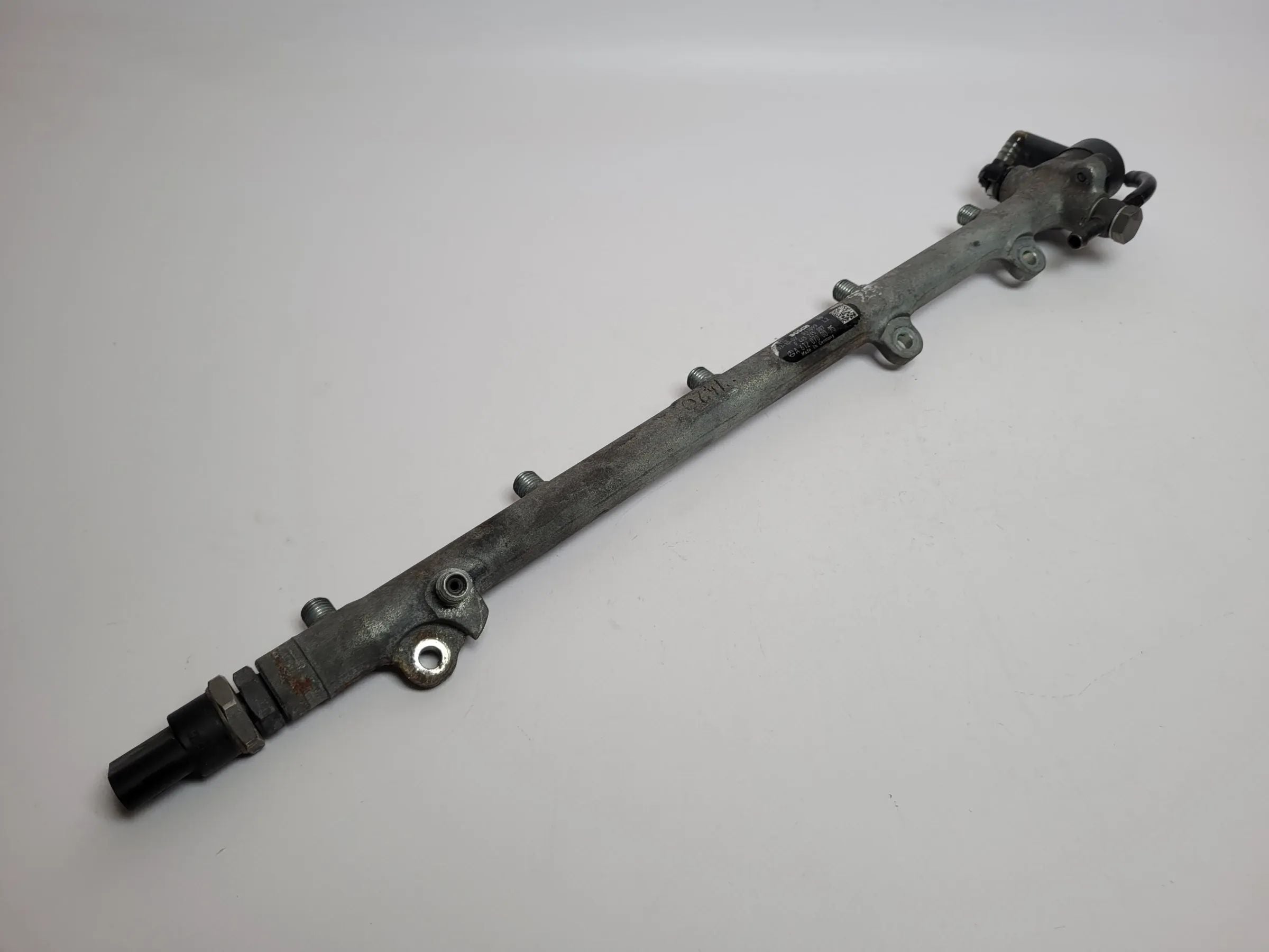 Original Mercedes C-Klasse Verteilerrohr Kraftstoff/Commonrail A6120700095