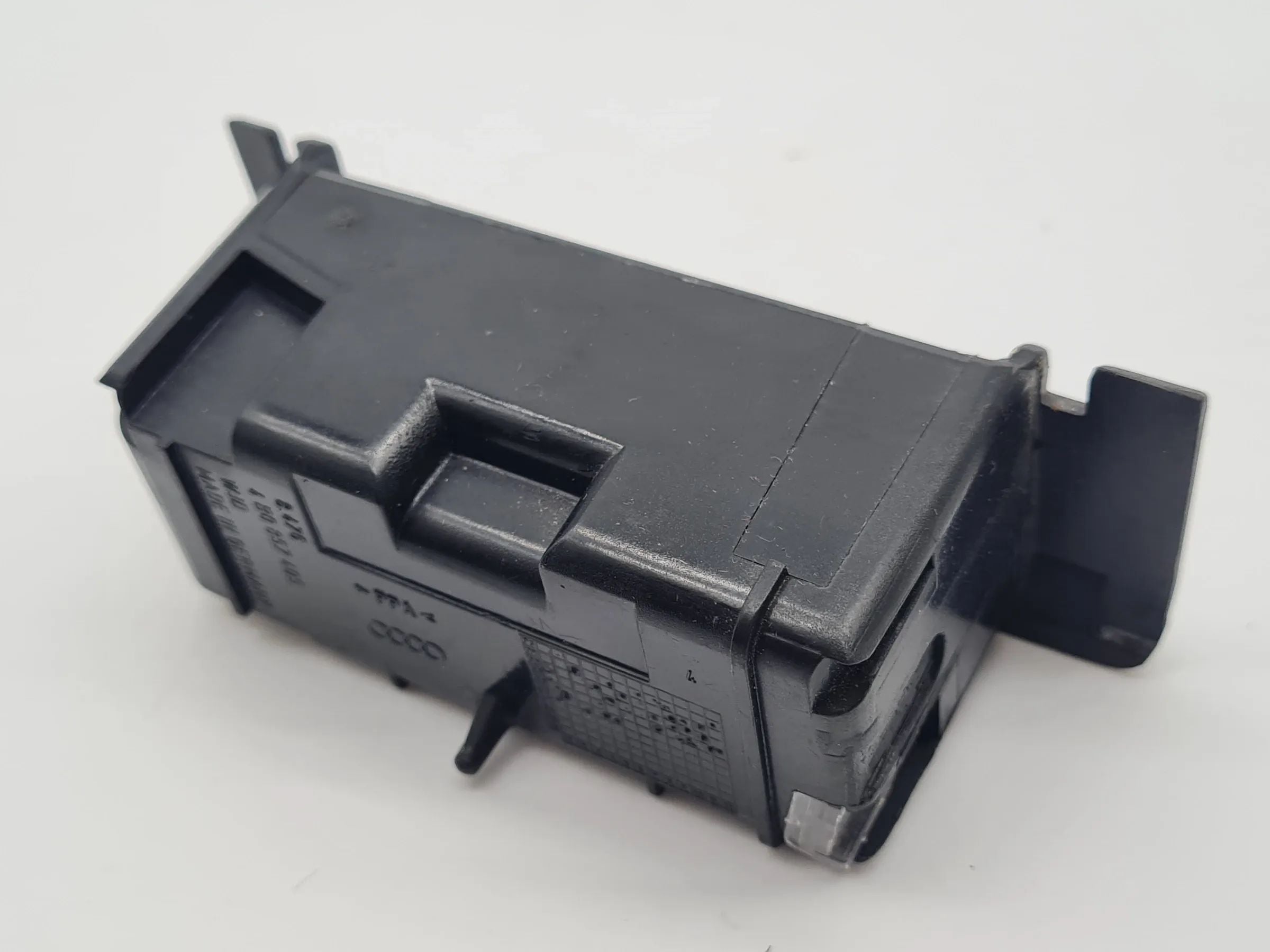 Original Audi A6 (4B) Aschenbechereinsatz 4B0857405