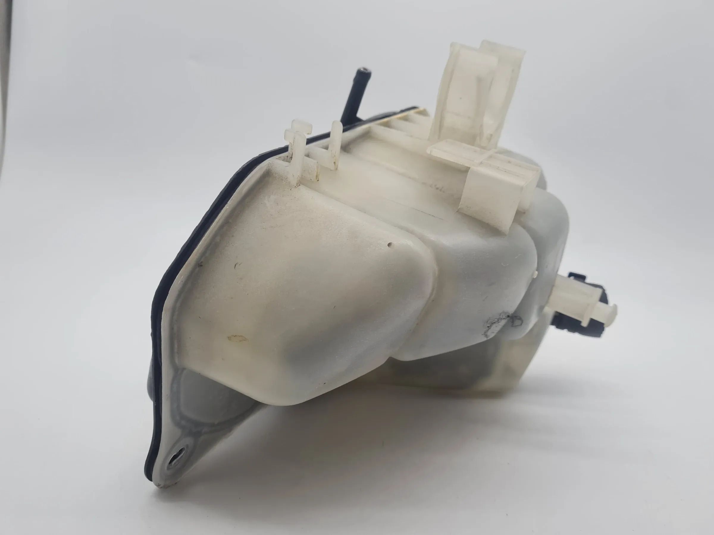 Original Mercedes-Benz C-Klasse (W203) Ausgleichsbehälter Kühlmittel A2035000049