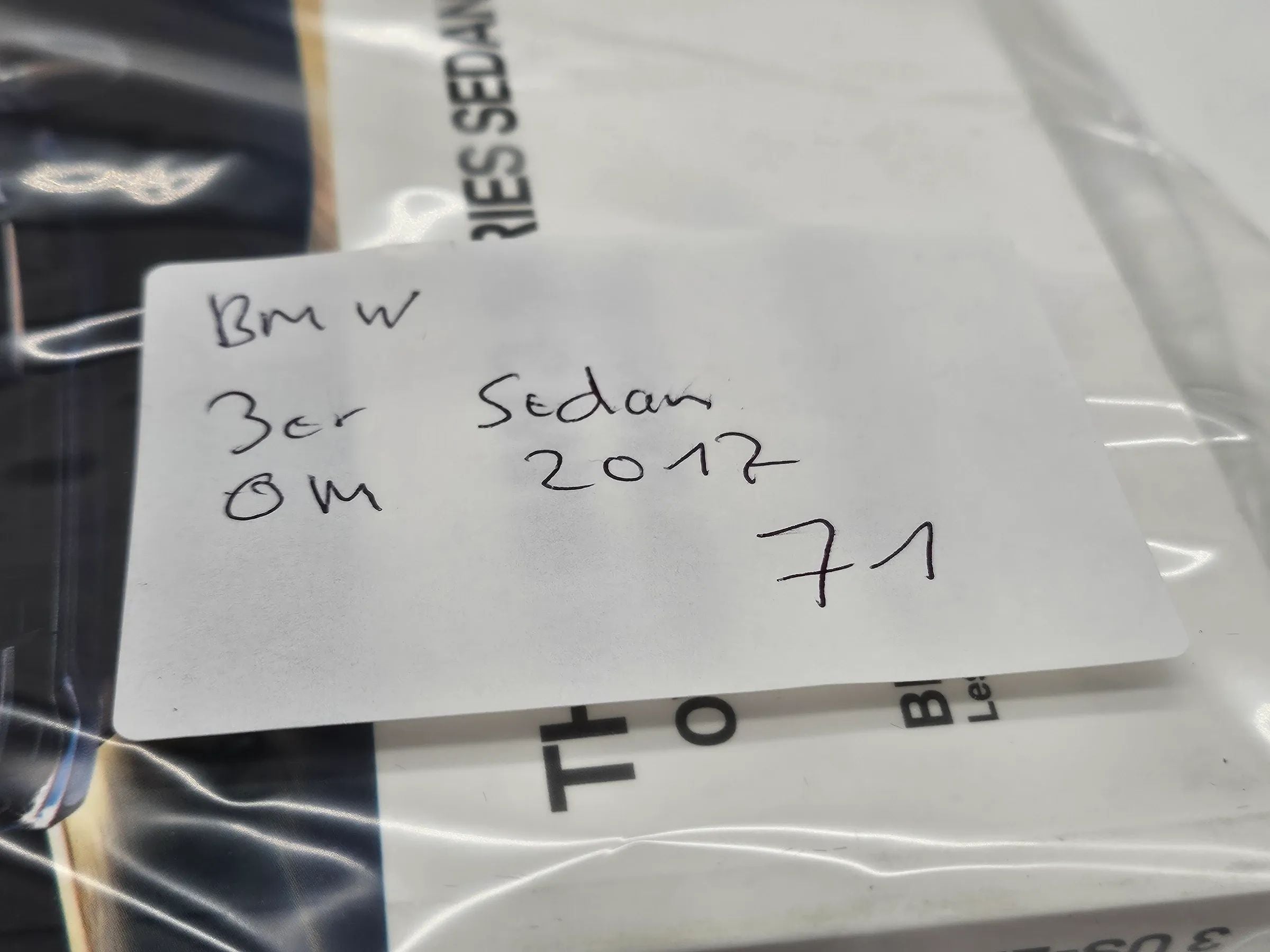 宝马3系 F30 2017年轿车使用说明书 英文版