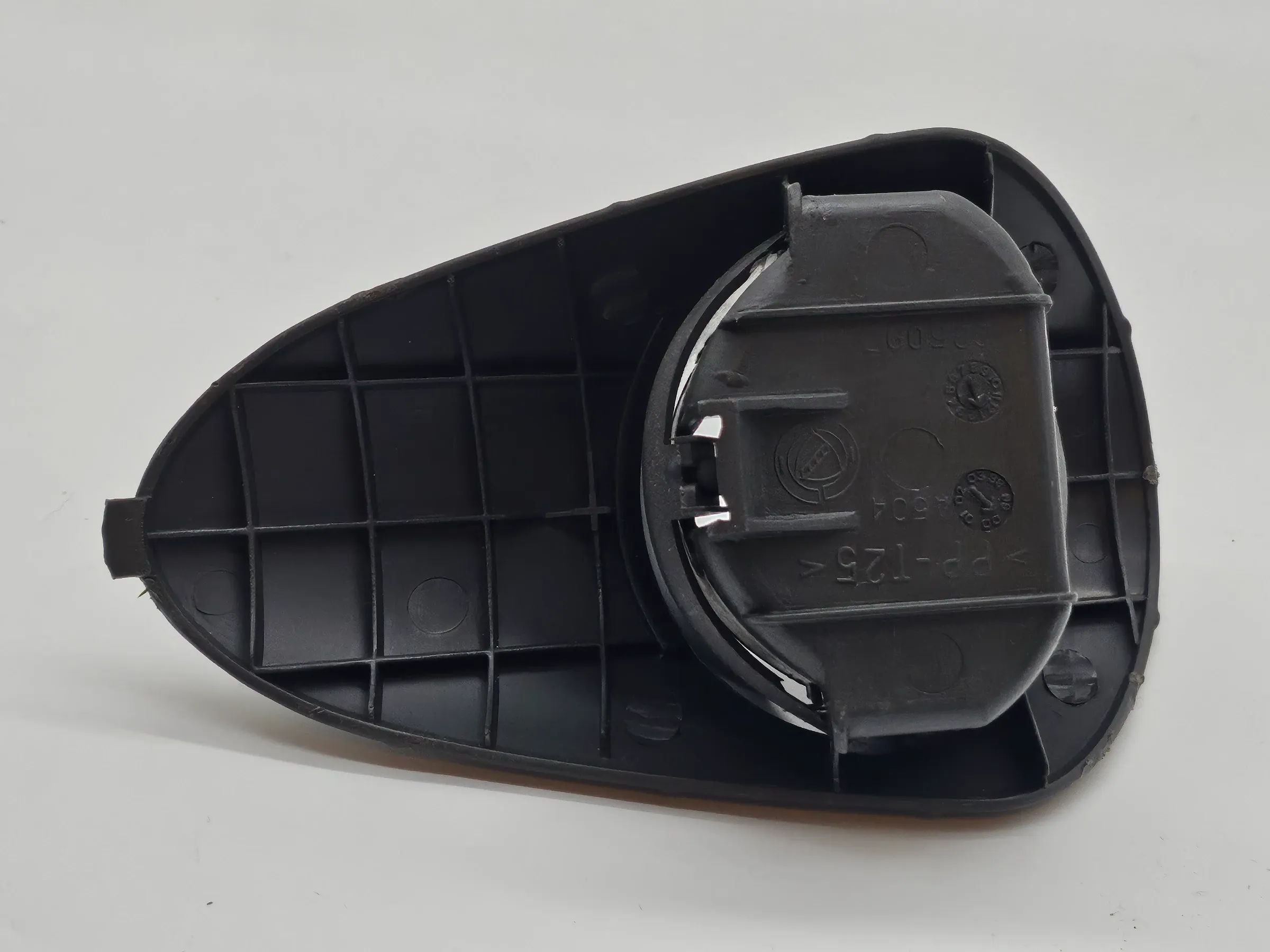 Original Fiat Punto 188 Aschenbecher Ascher ohne Einsatz 225097