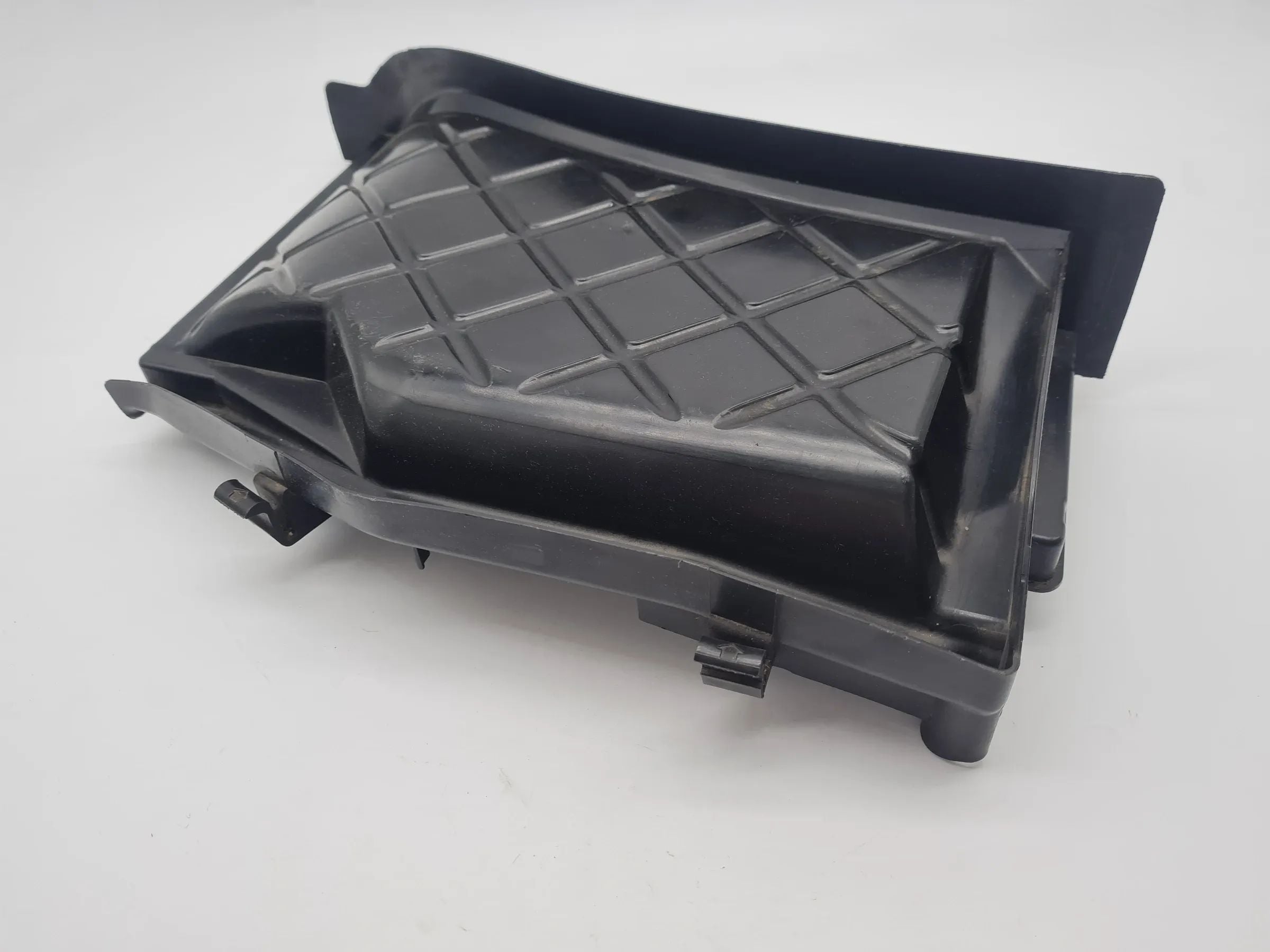 Original Audi A4 (8ED) Abdeckung Motorraum Pollenfilter 8E1819979A