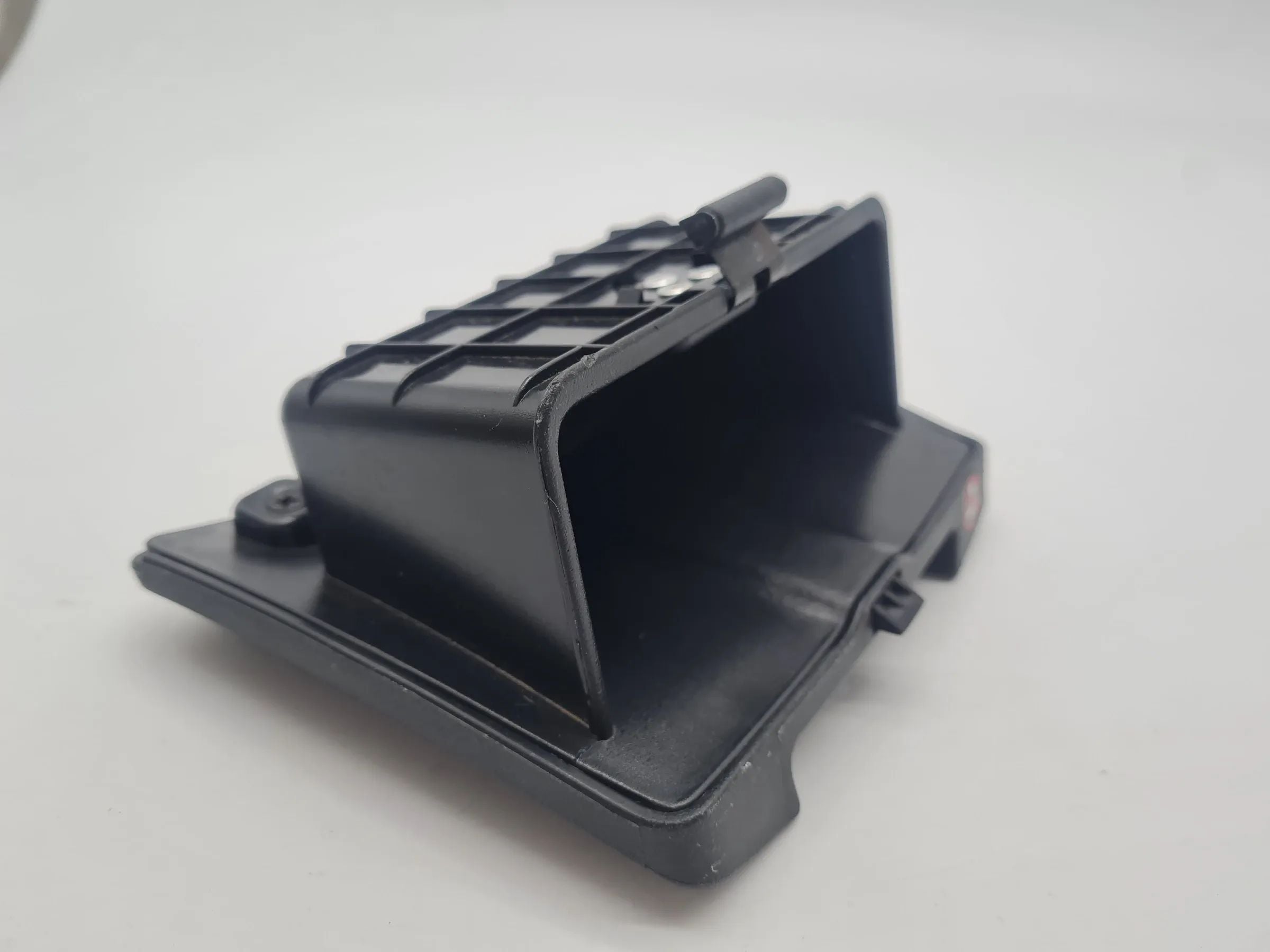 Original Hyundai Tucson (JM) Aschenbecher / Einsatz Mittelkonsole