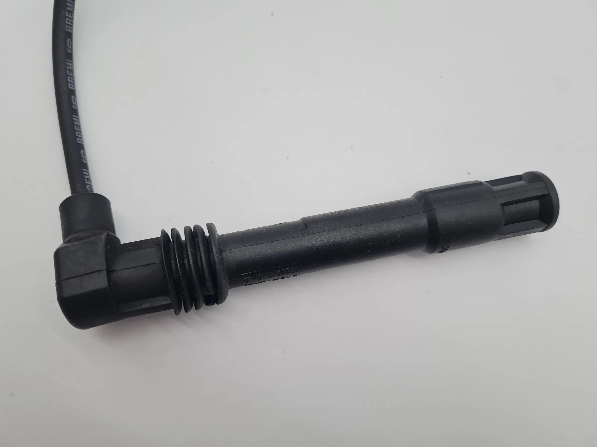 Original Audi A4/A6 VW Passat Zündkabel Zylinder 6 06A035255A / 13299/5