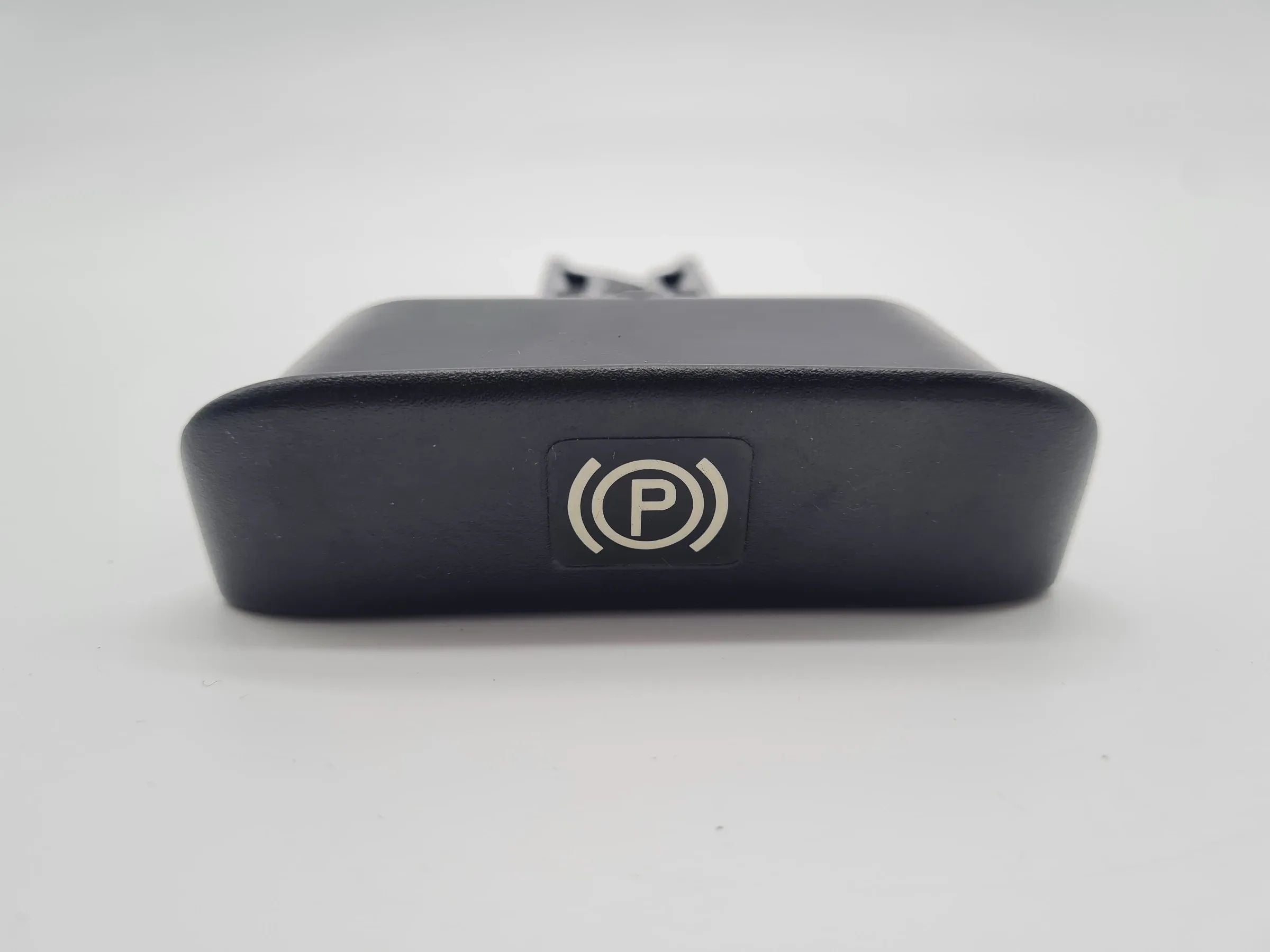 Original Mercedes-Benz C-Klasse (W203) Griff Feststellbremse A2034270620