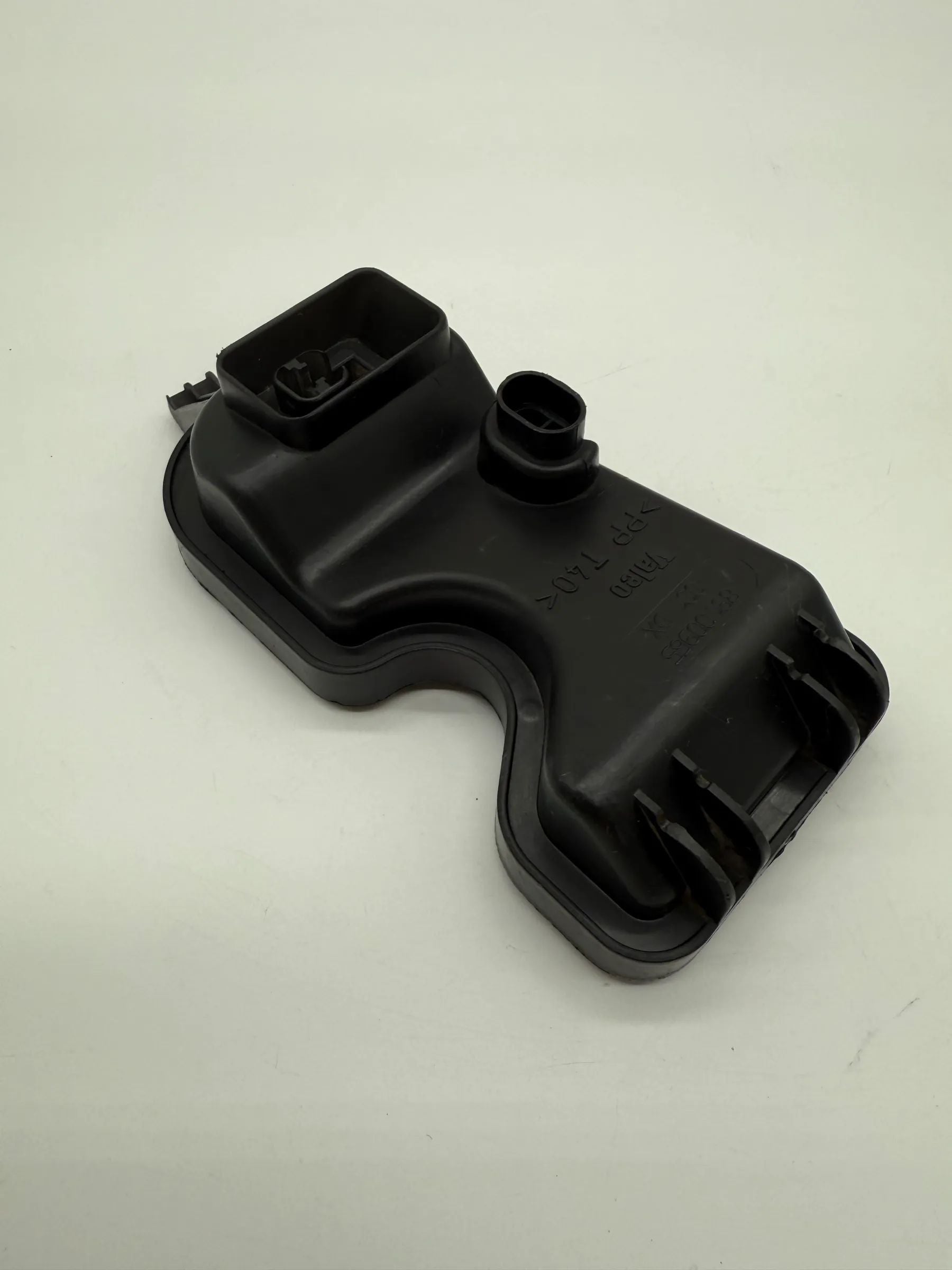 FIAT プント 02年 純正 ヘッドライトカバー 右 89100965 001 dx