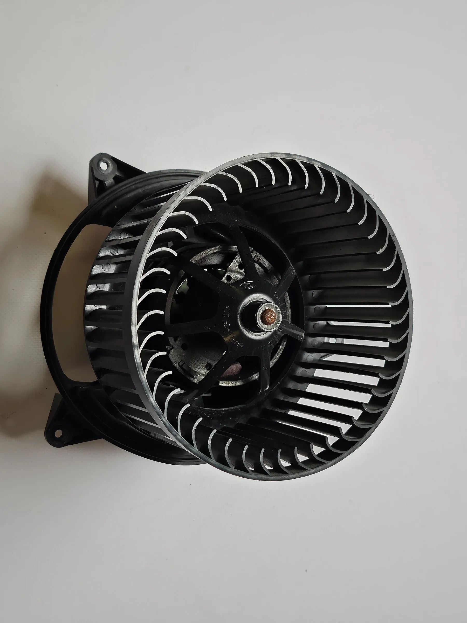 Moteur de ventilateur d'origine Ford Mondeo 3 Ventilateur de chauffage CLIMATRONIC 3S7H18456AB