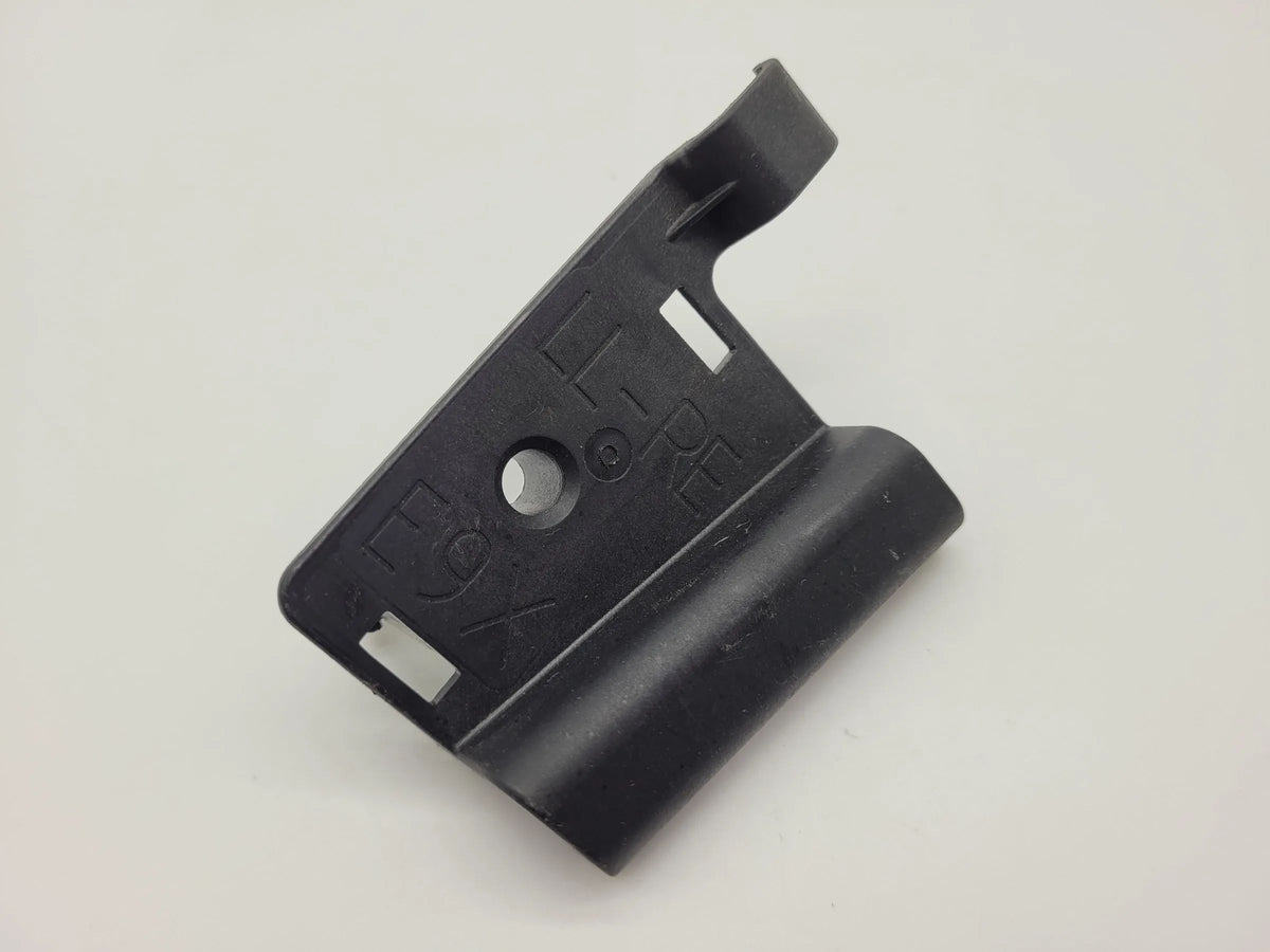 BMW 3er (E90/E91) Halter Halterung Techts 51167130690