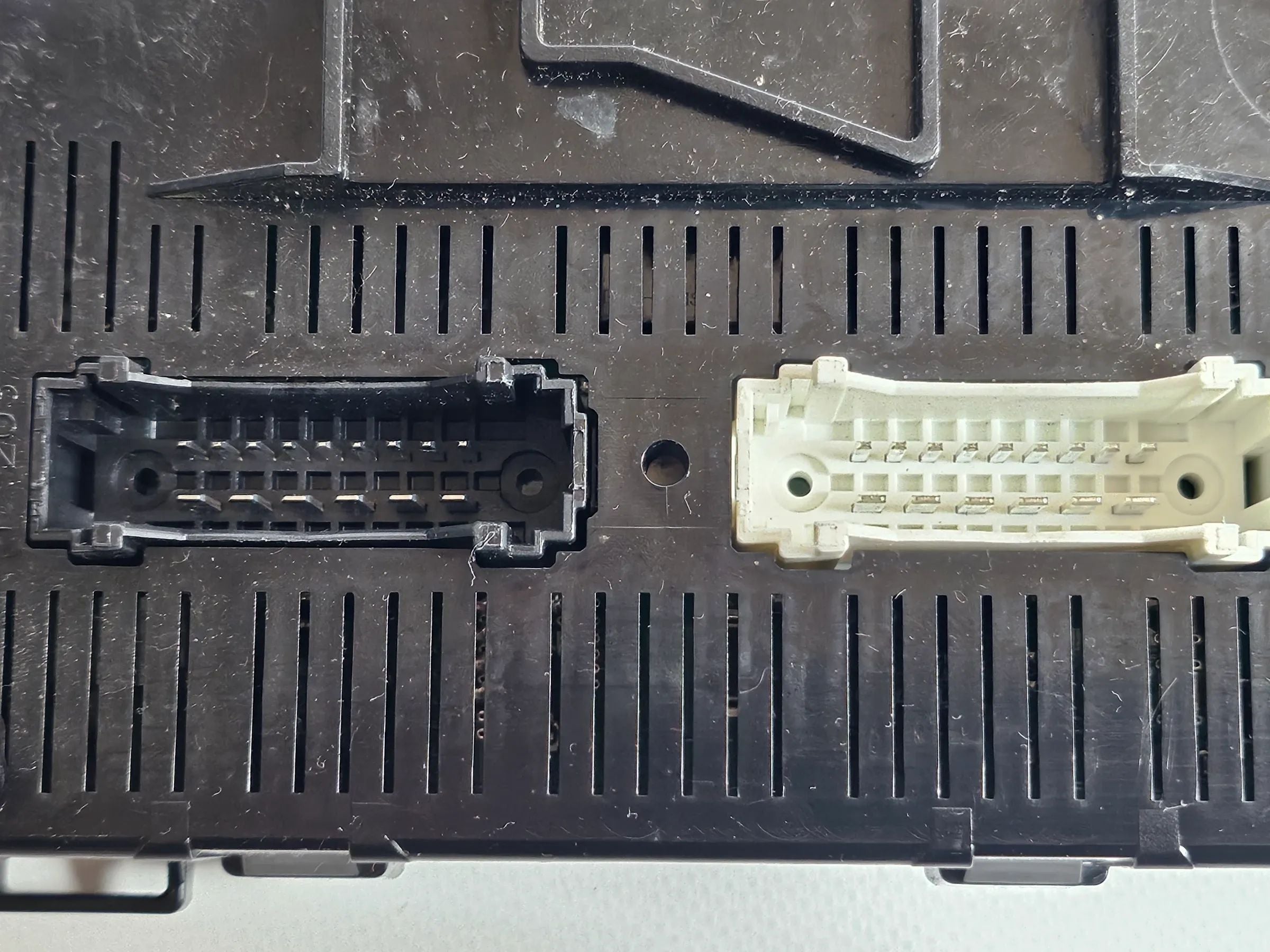 Original Renault Clio 2 , 3  II Bordnetzsteuergerät BSM Steuergerät P8200621762
