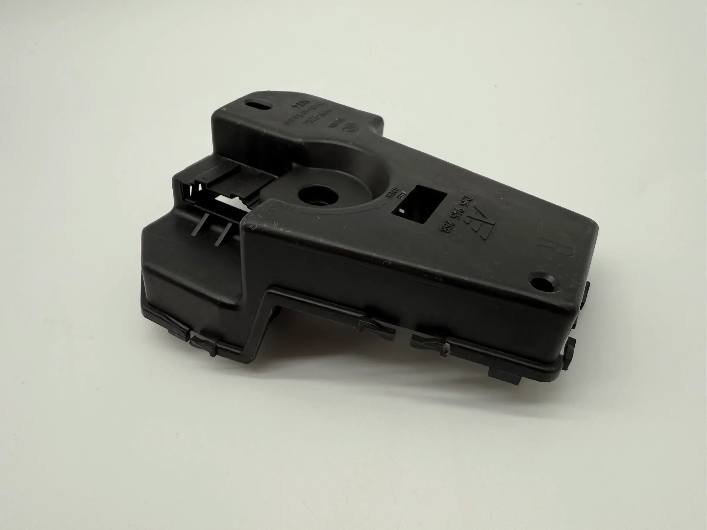 อะไหล่แท้ Ford Galaxy WGR ขายึดไฟท้ายขวา 7M5945258 / 962604