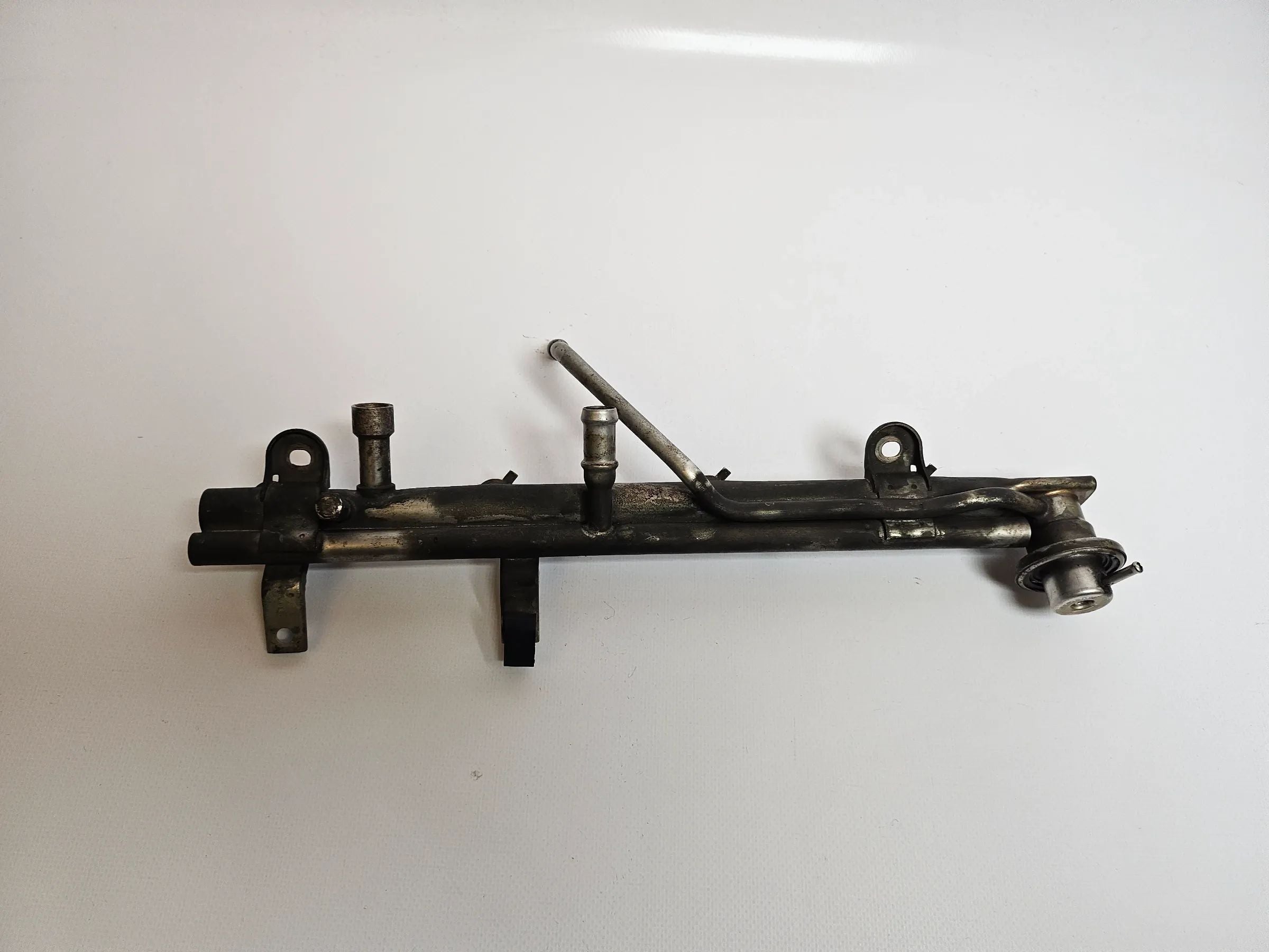 BMW 3 E46 Collettore Carburante Rail Iniettore Tubo Distribuzione Benzina 1435910