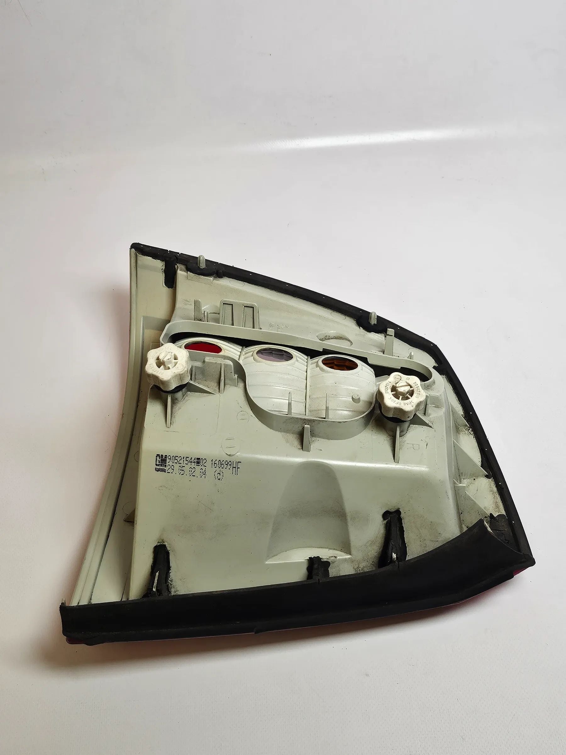 Opel Astra G 3/5 door rear light brake light tail light rear right 90521544 
