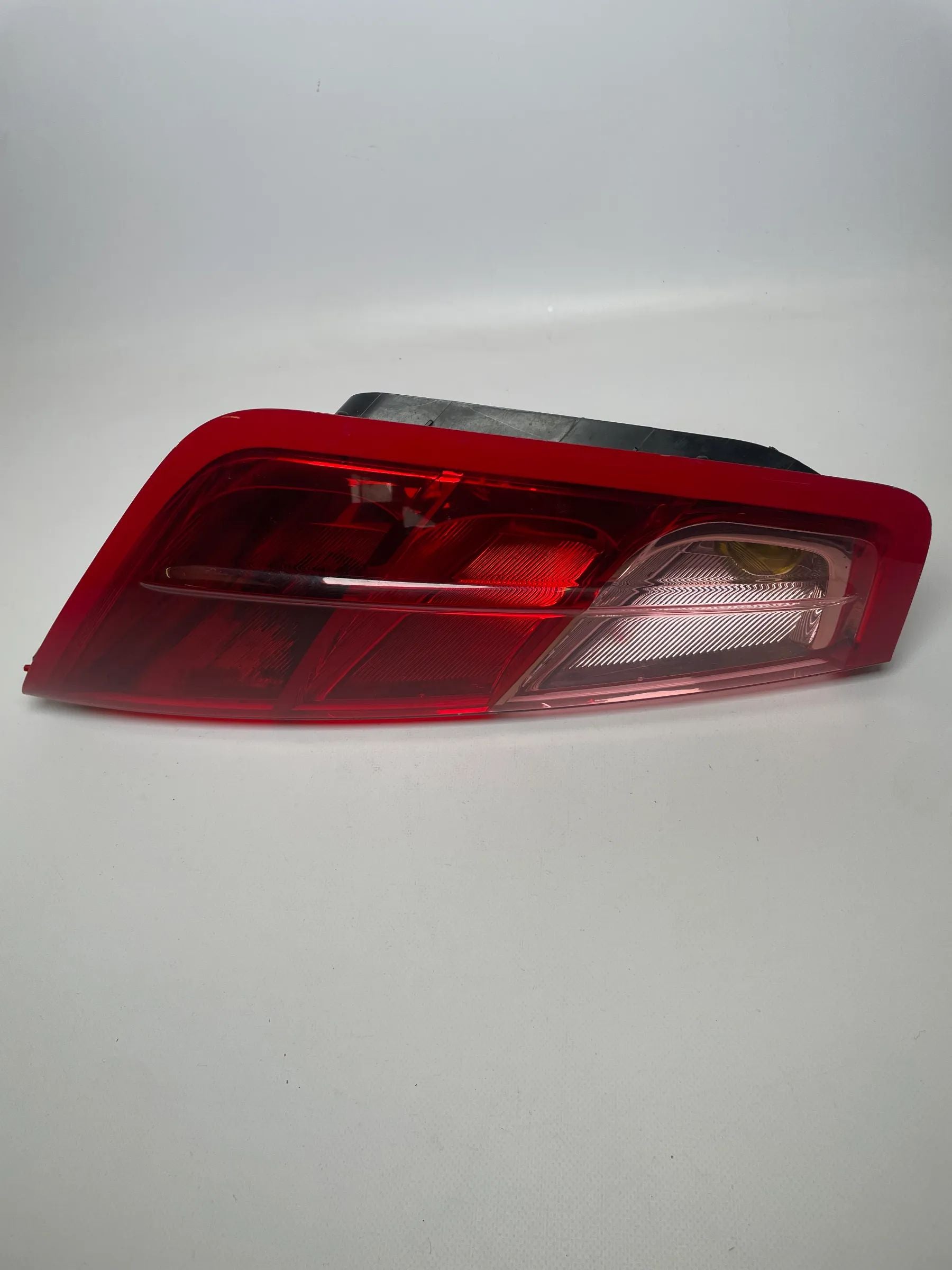 Original Fiat Punto 199 Rück- & Bremsleuchte Hinten Links 51701589