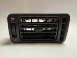 純正Renault 19 Cabrio 右エアベント 222575 / 7700812994