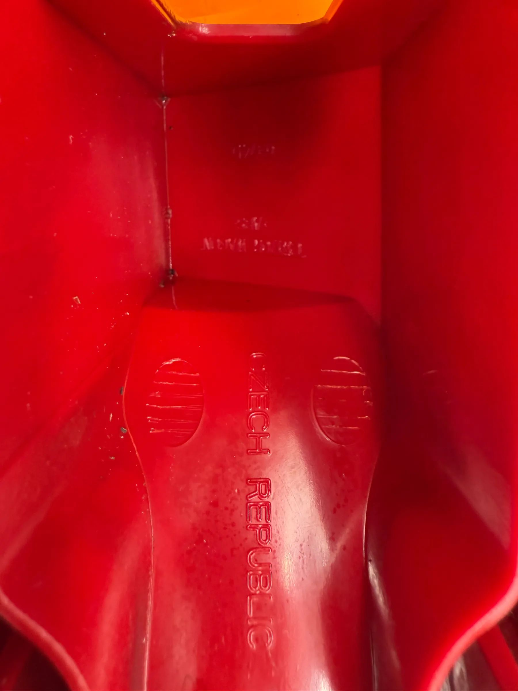 Ford Focus rear light tail light rear light right XS4X13N004EC 