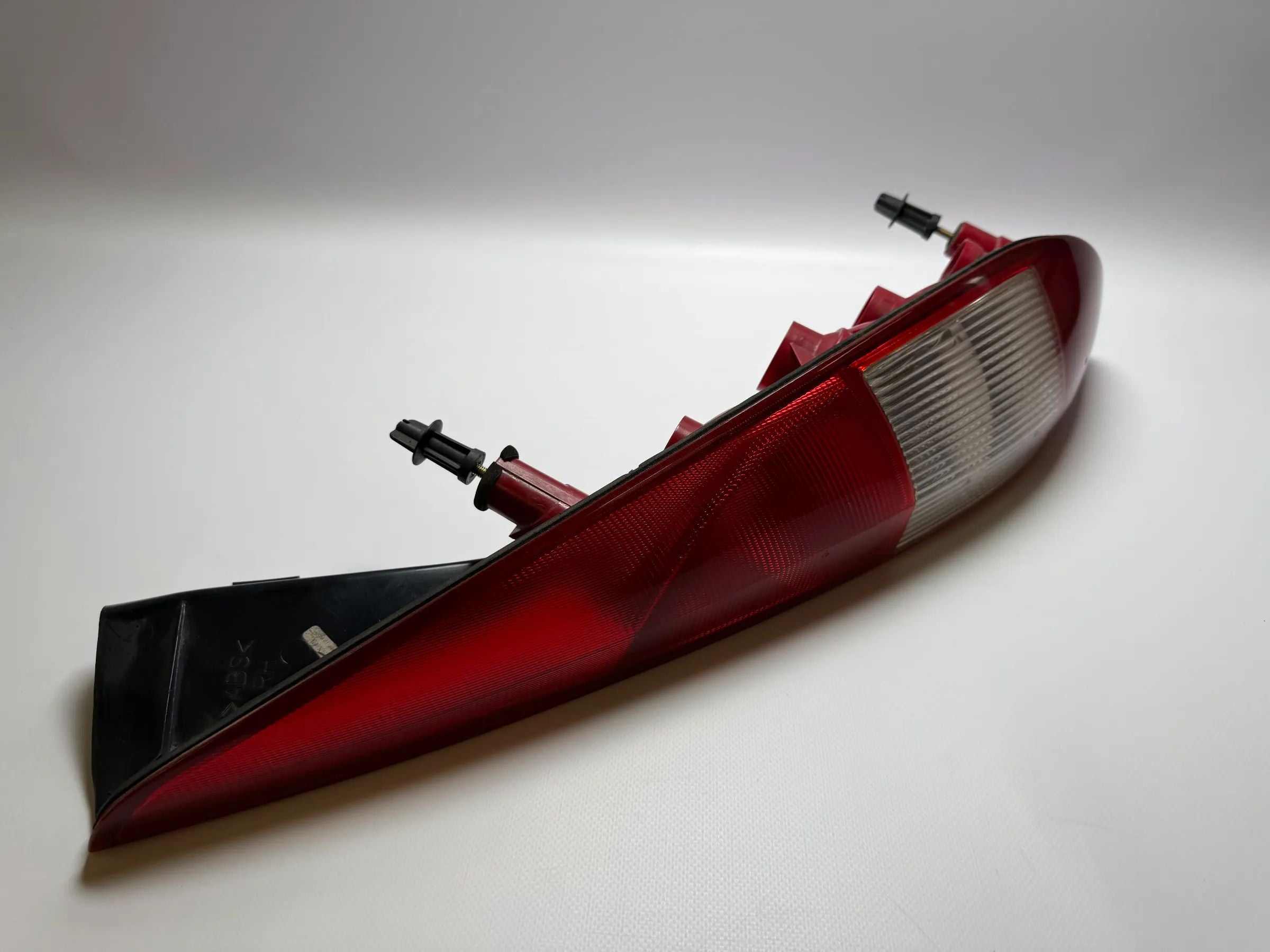 Original Ford Mondeo III (B5Y/BWY) rear light right 1S71-13404-C RH 