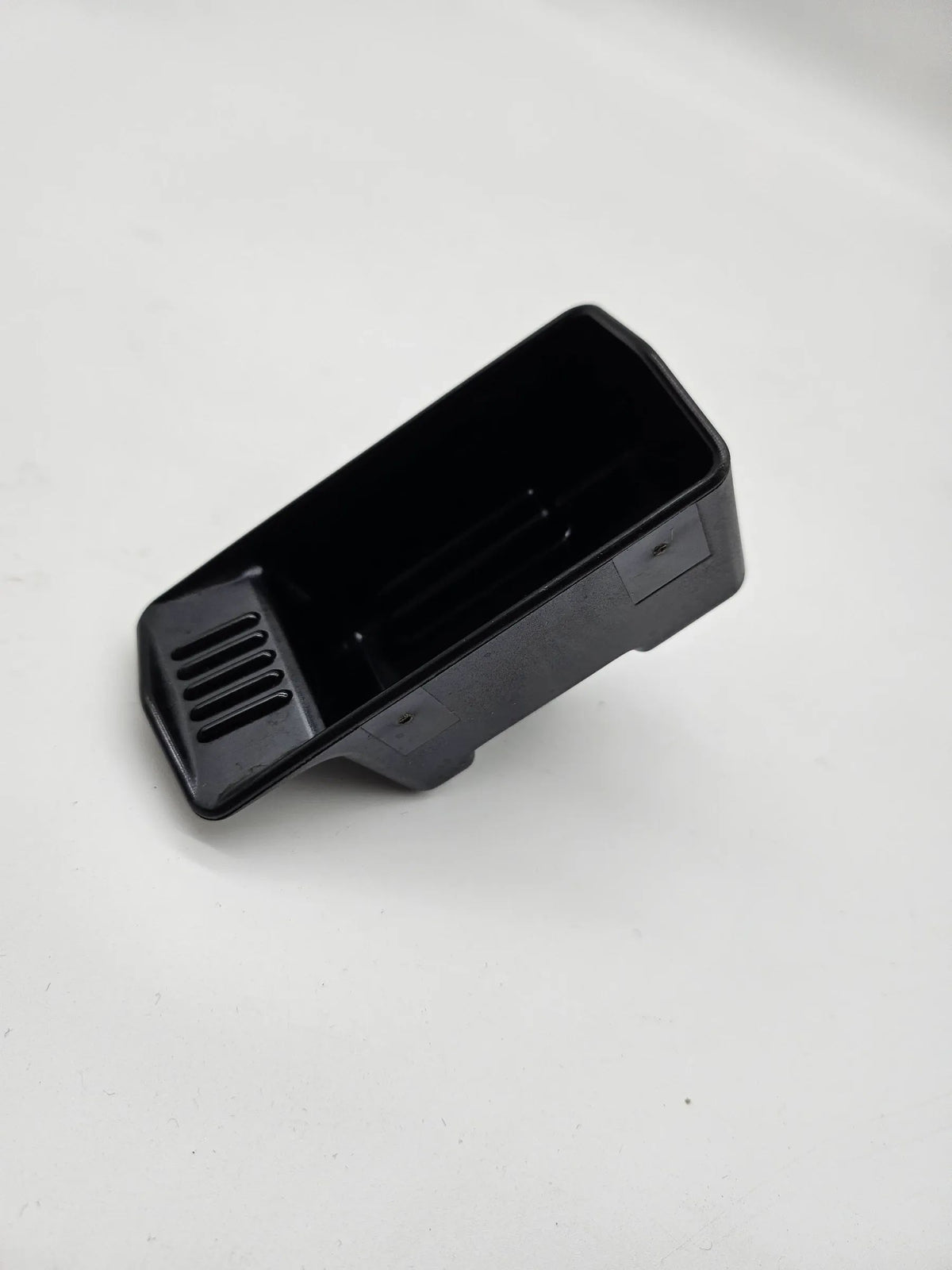 Orijinal BMW E39 Siyah Sigara İçenler Paketi Kül Tablası 8200237