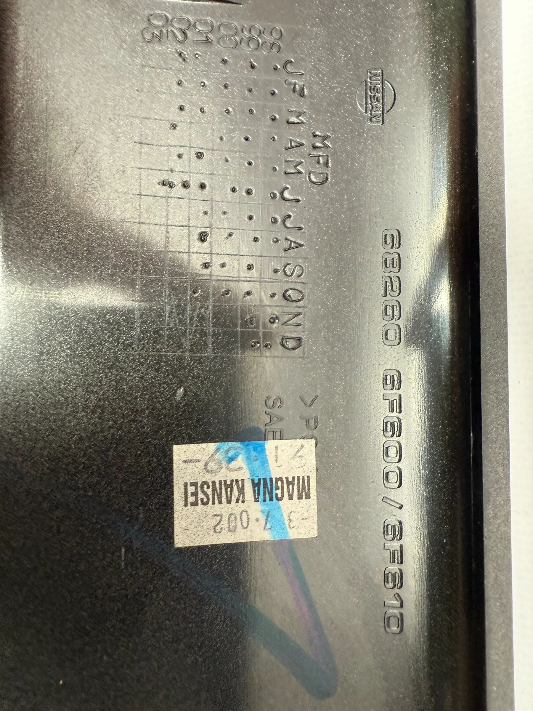 Original NISSAN Micra II Tampa de Consola Central 68260 6F600/6F610