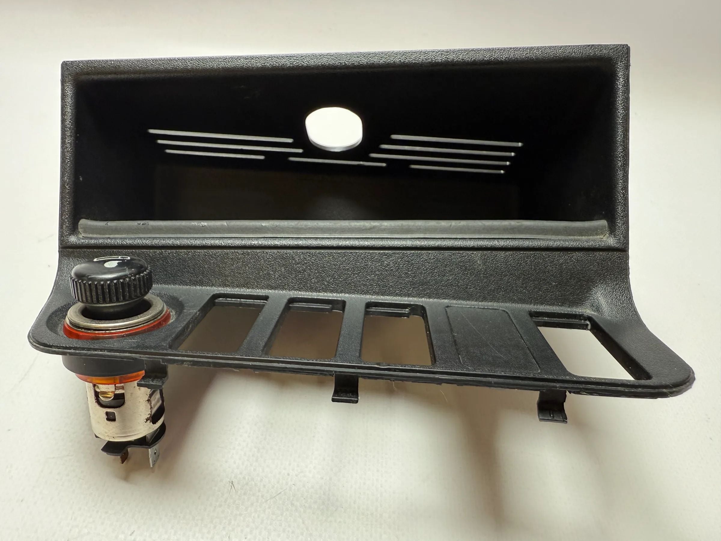 Original BMW E36 Berlina Compartimento con Encendedor de Cigarrillos 1977231