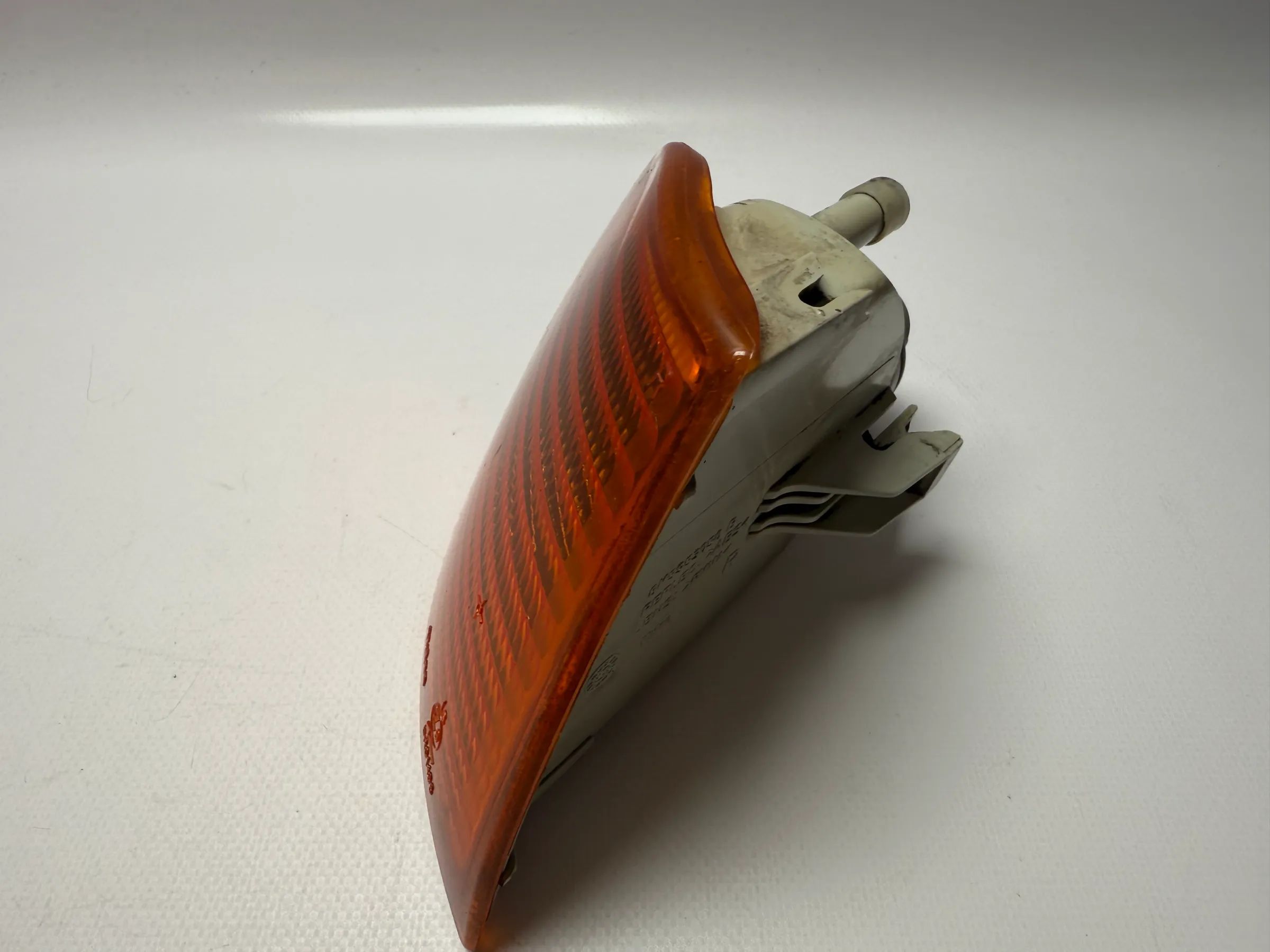 Original VW Caddy 9KV/ 9KVF indicator right Valeo 6K5953050B 