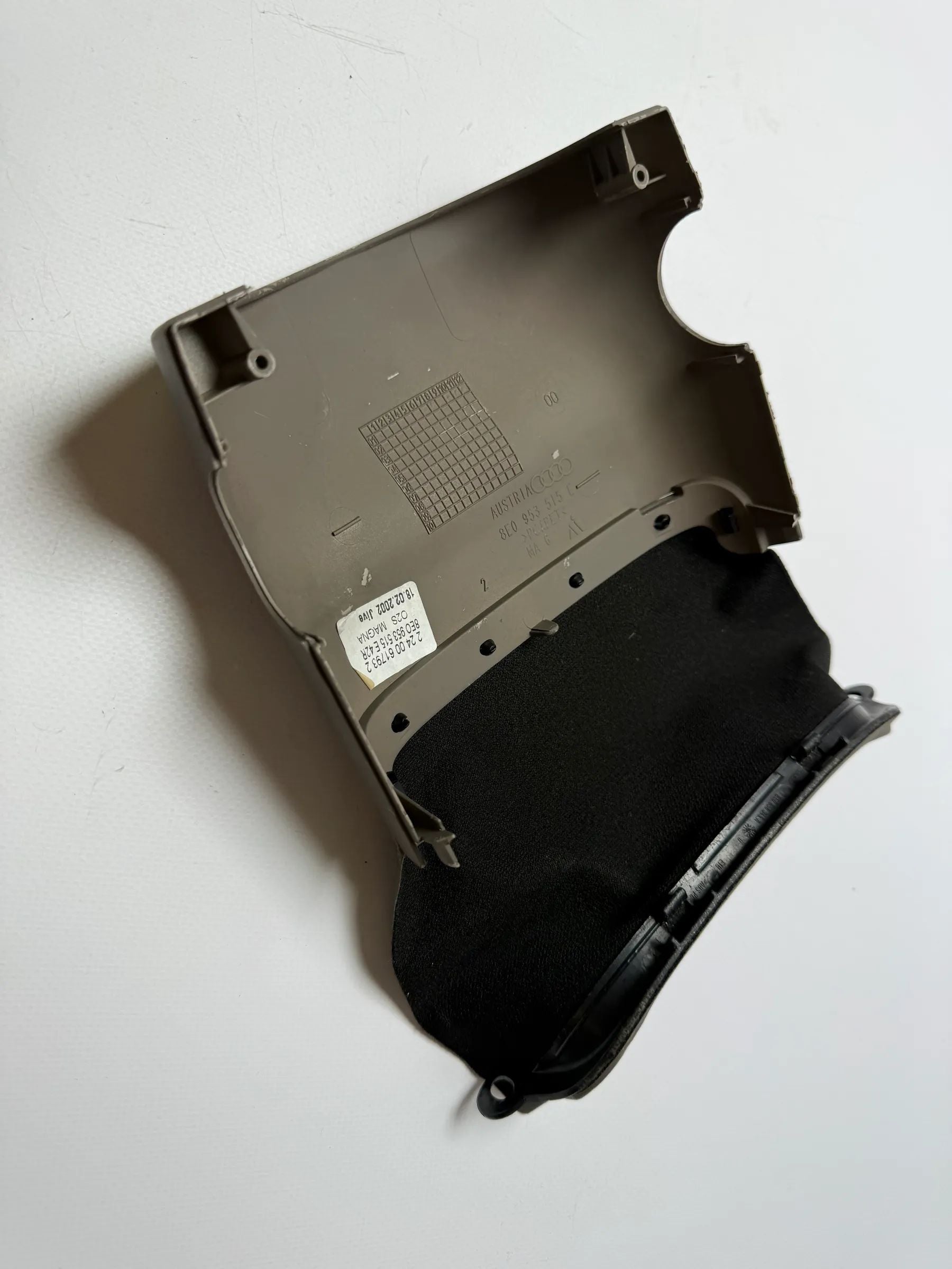 Original Audi A4 Avant 8E/8H/QB6 steering column trim 8E0953515E 