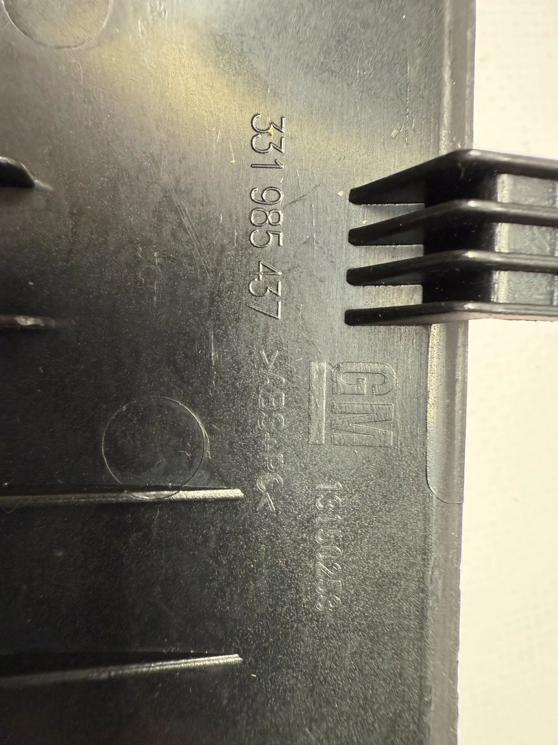 Оригинальная облицовка панели приборов Опель Зафира Б 13150253