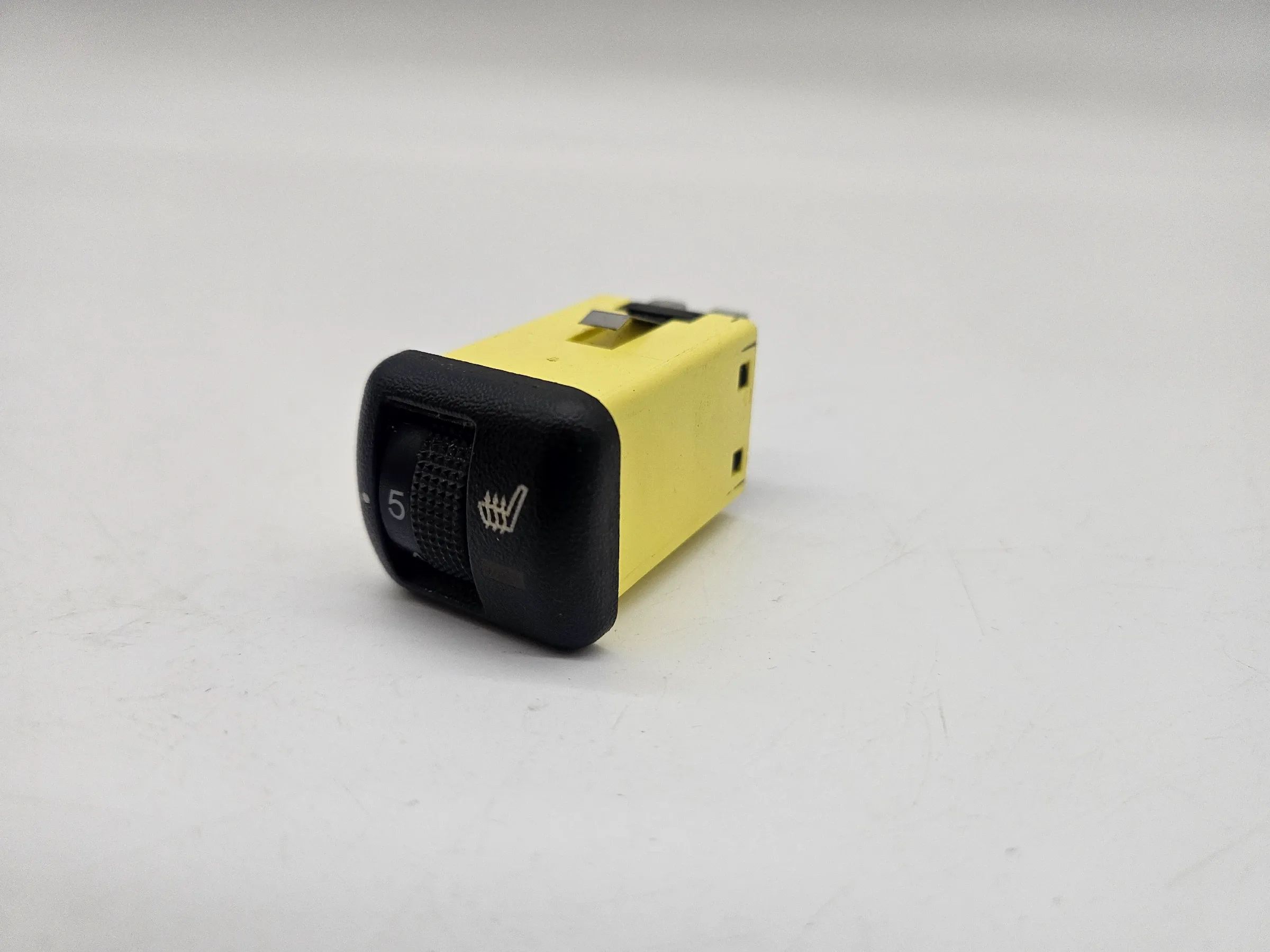 Оригинальная подогрев сидений Opel Astra G и Zafira A переключатель OPC GM 24456343