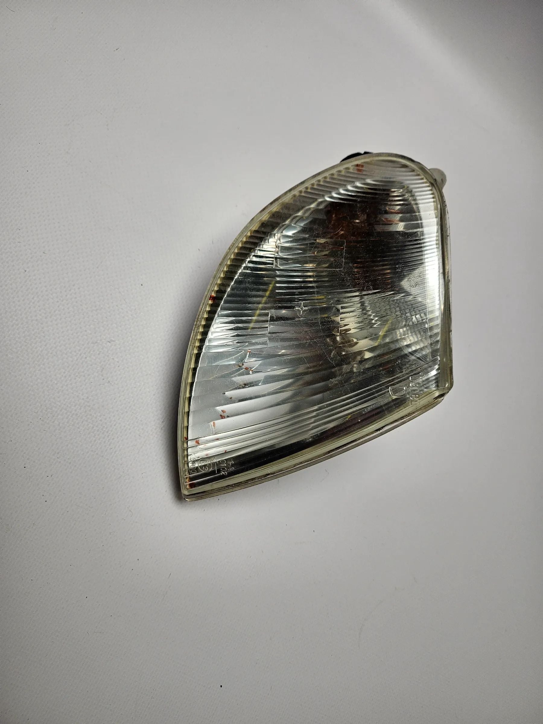 Original Peugeot Partner (5) BJ1998 indicator front right 9621302580 Valeo 