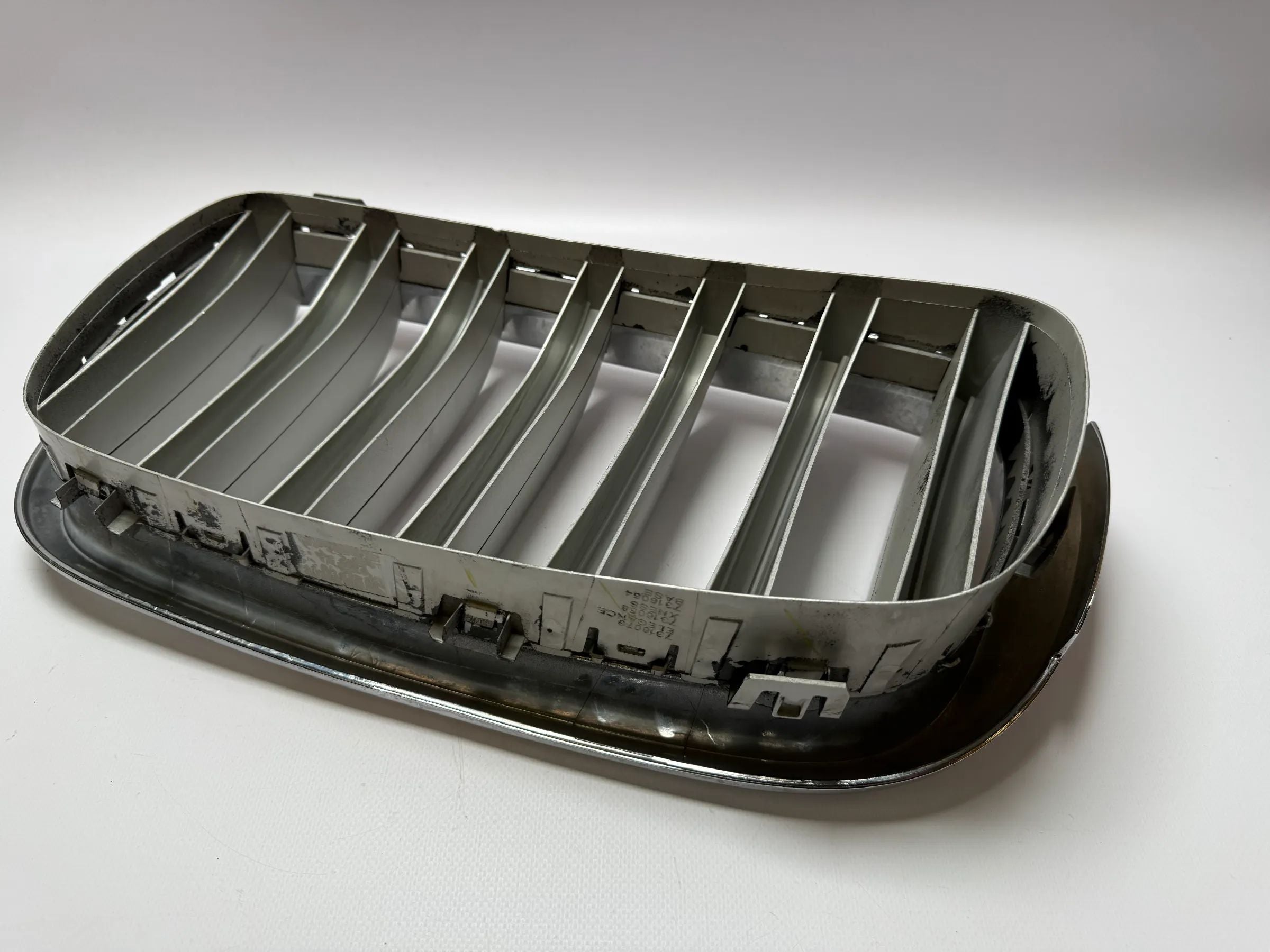 Orijinal BMW X5 F15 F16 Ön Izgara Sağ 7316076